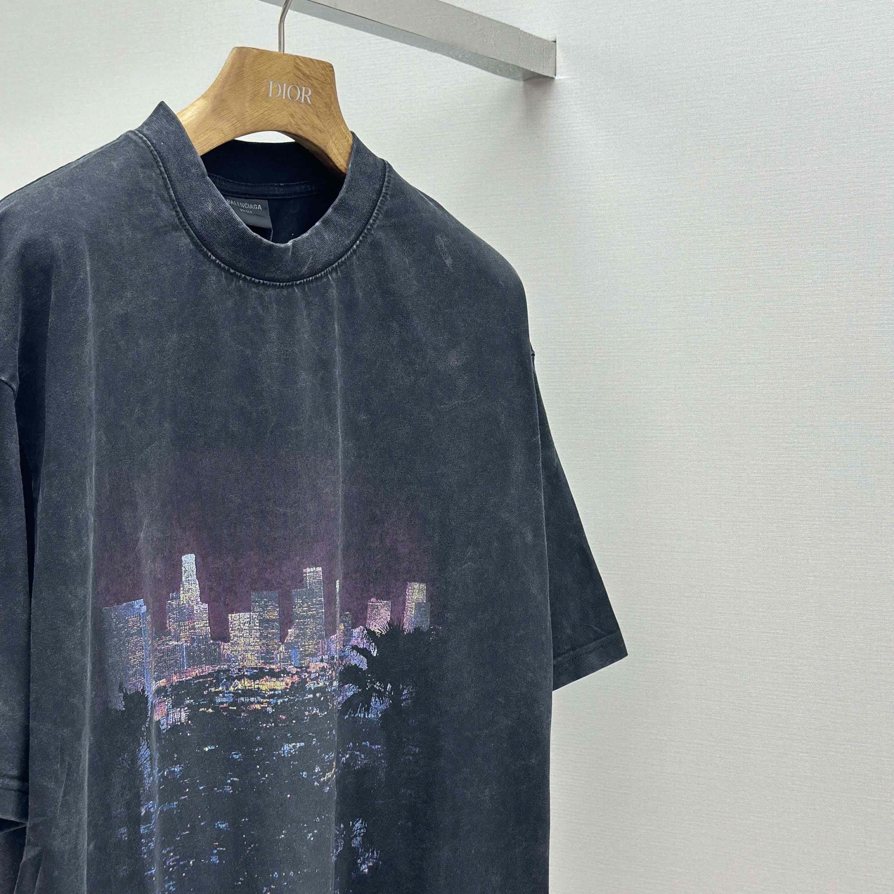 Balenciaga Taped Balenciaga Back T-Shirt Medium Fit in heather grey dry jersey - EUR FASHION