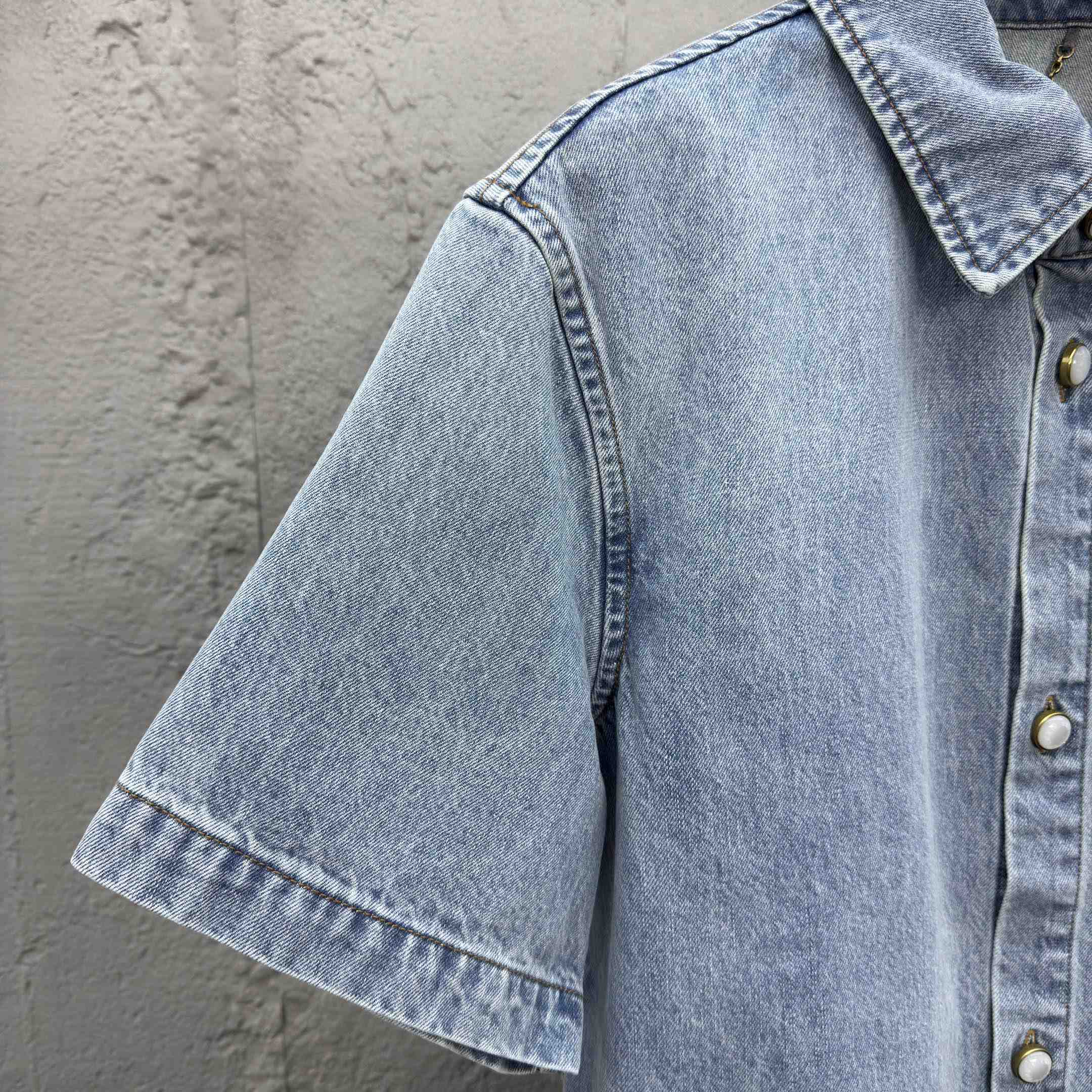 Louis Vuitton Short-Sleeved Denim Shirt  1AGJOP - EUR FASHION