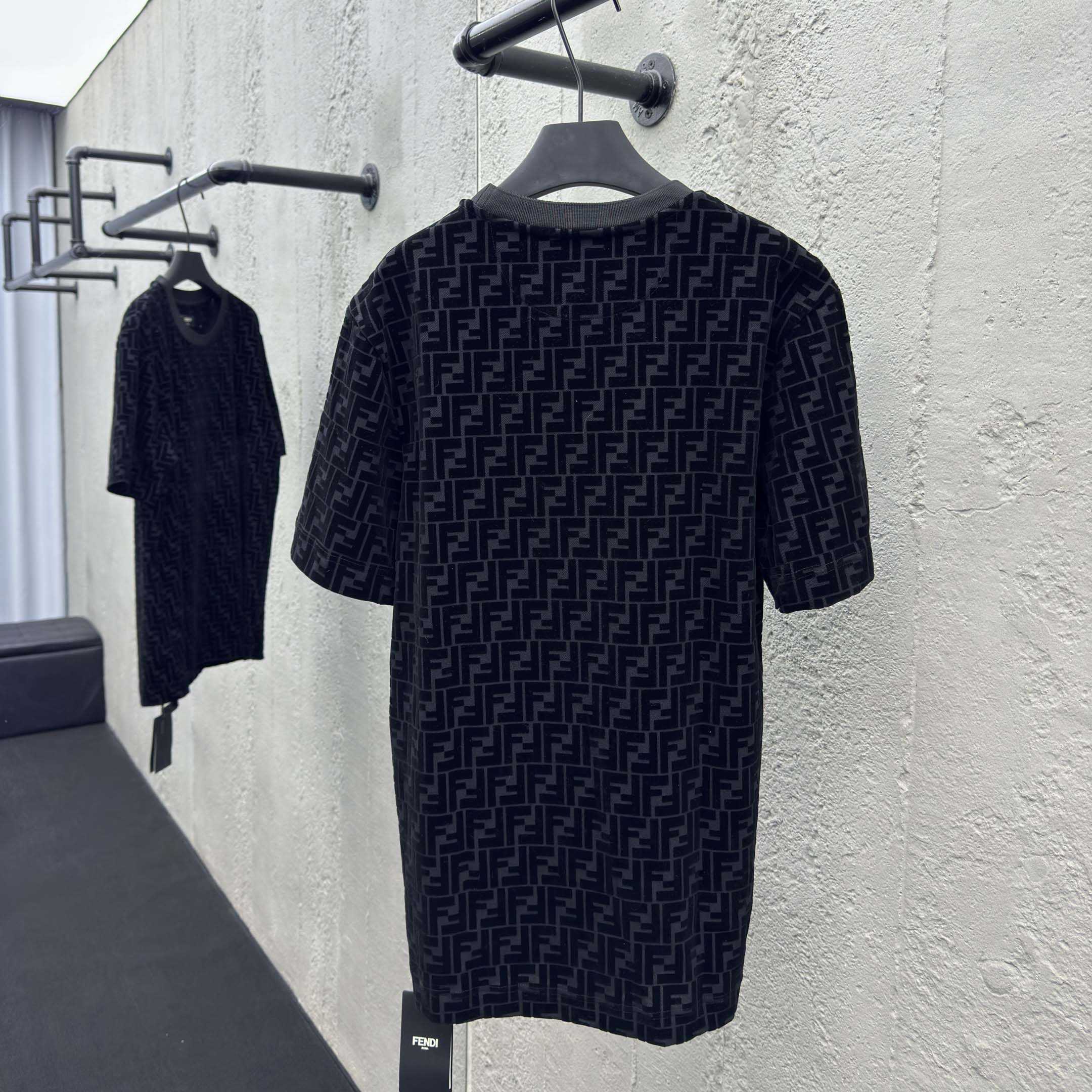 Fendi T-shirt In Black Piqué - EUR FASHION