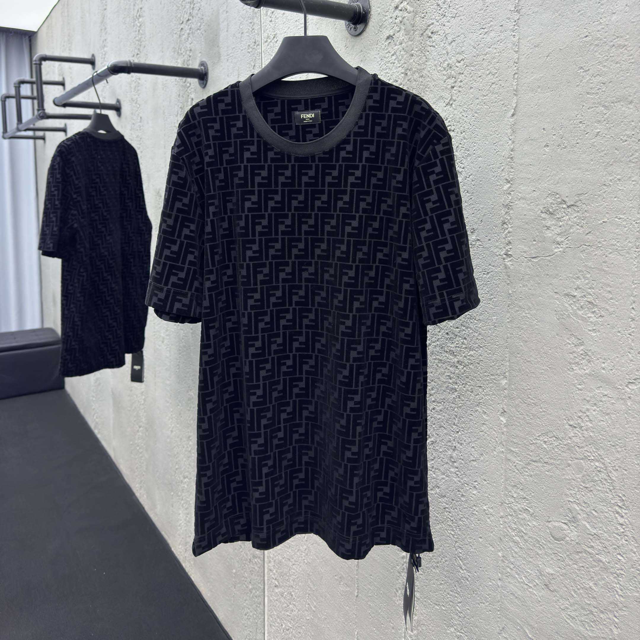 Fendi T-shirt In Black Piqué - EUR FASHION
