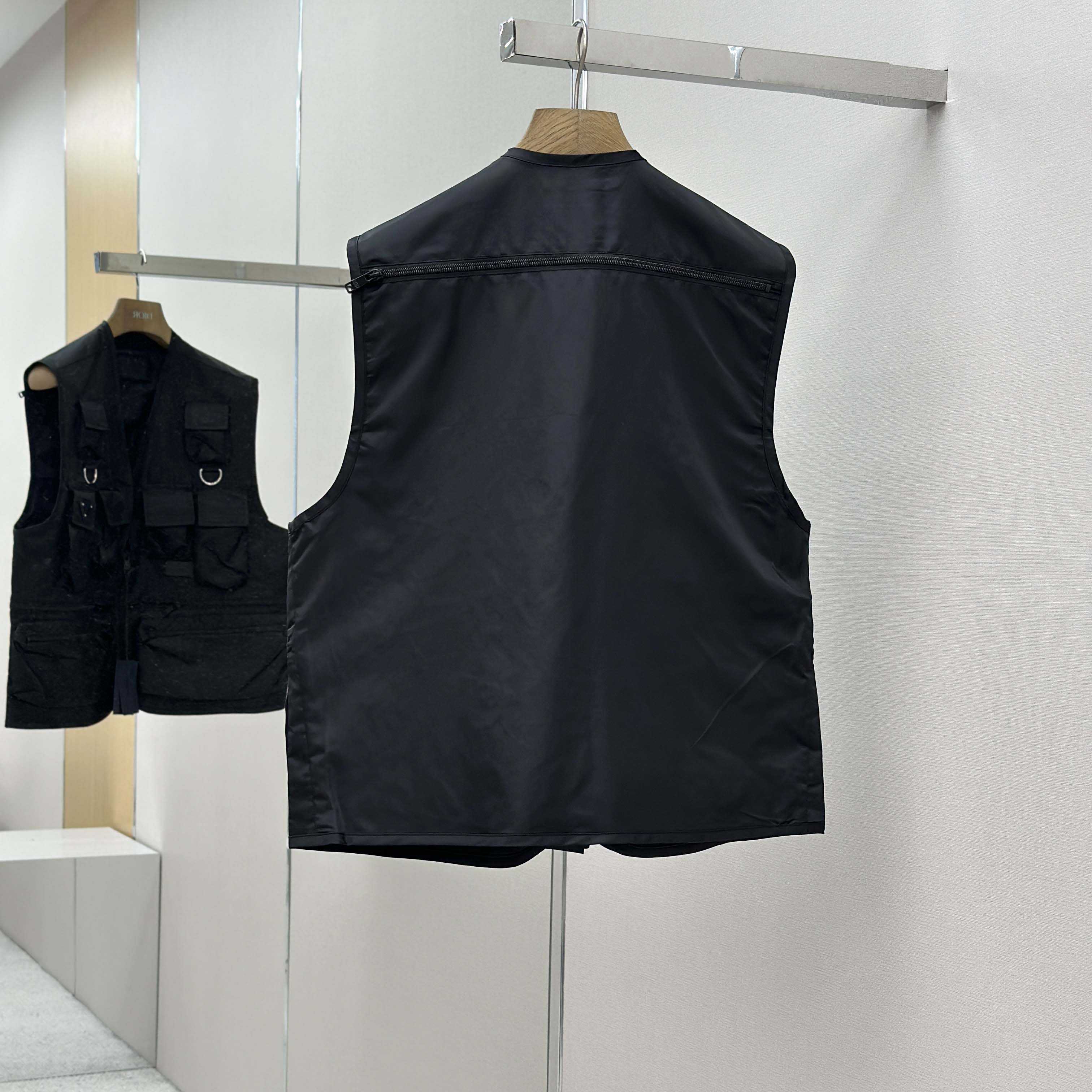 Prada Re-Nylon Utility Vest - EUR FASHION