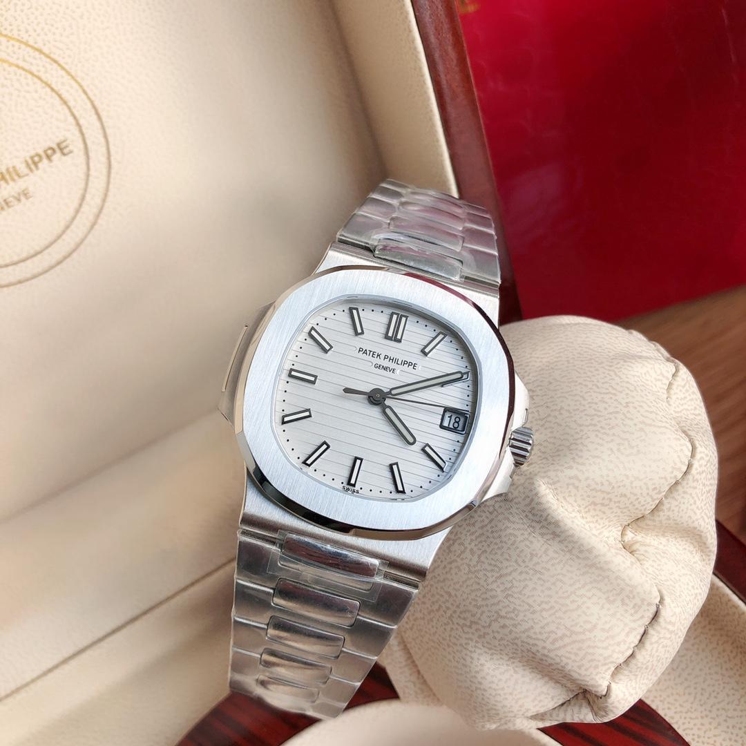 Patek Philippe Nautilus Mens 40mm 5711/1A - EUR FASHION