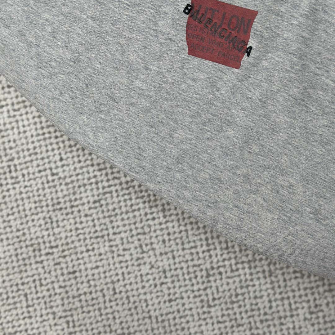 Balenciaga Taped Balenciaga Back T-Shirt Medium Fit in heather grey dry jersey - EUR FASHION