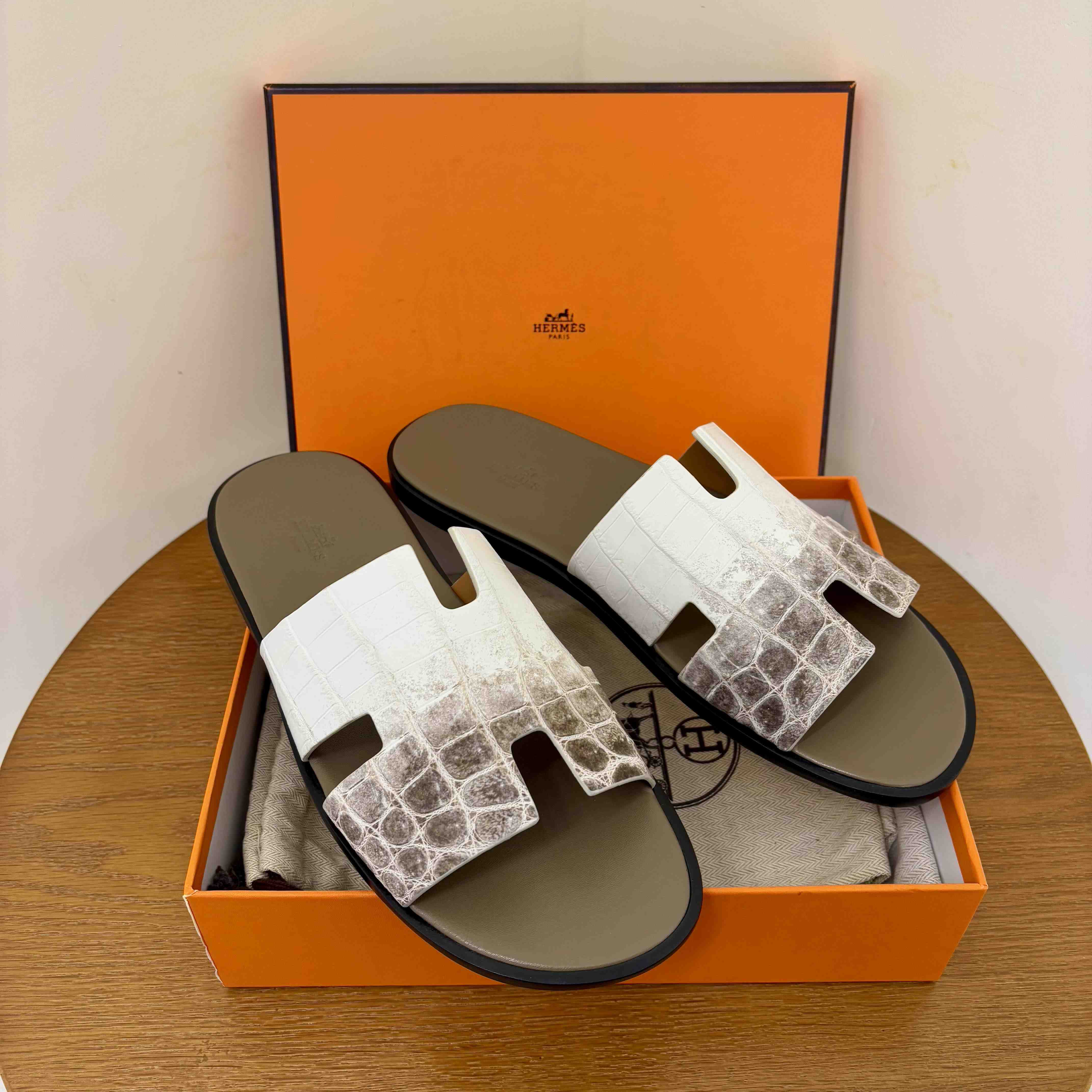 Hermes Izmir Sandal - EUR FASHION