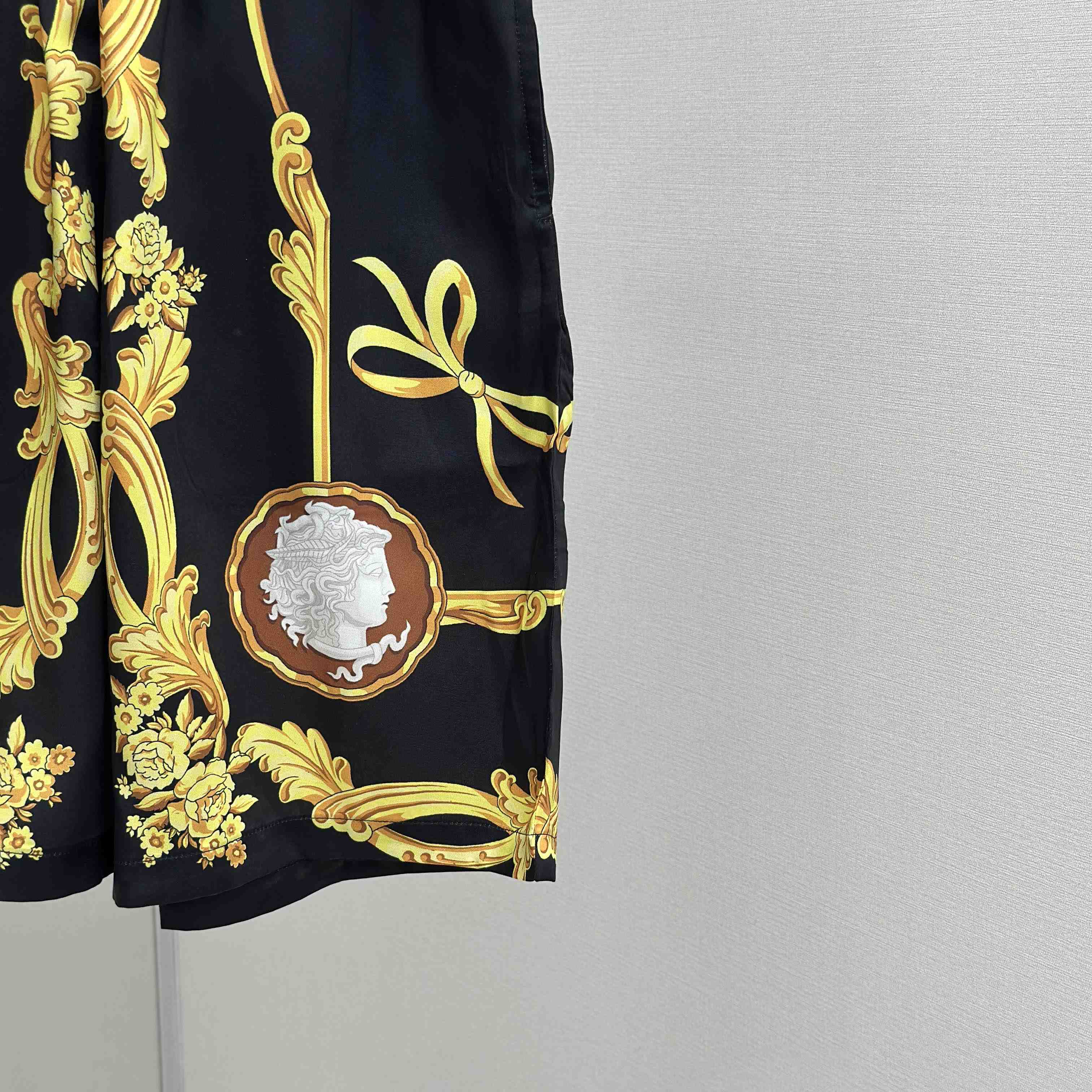 Versace Cameo Silk Shirt & Swim Boardshorts - EUR FASHION