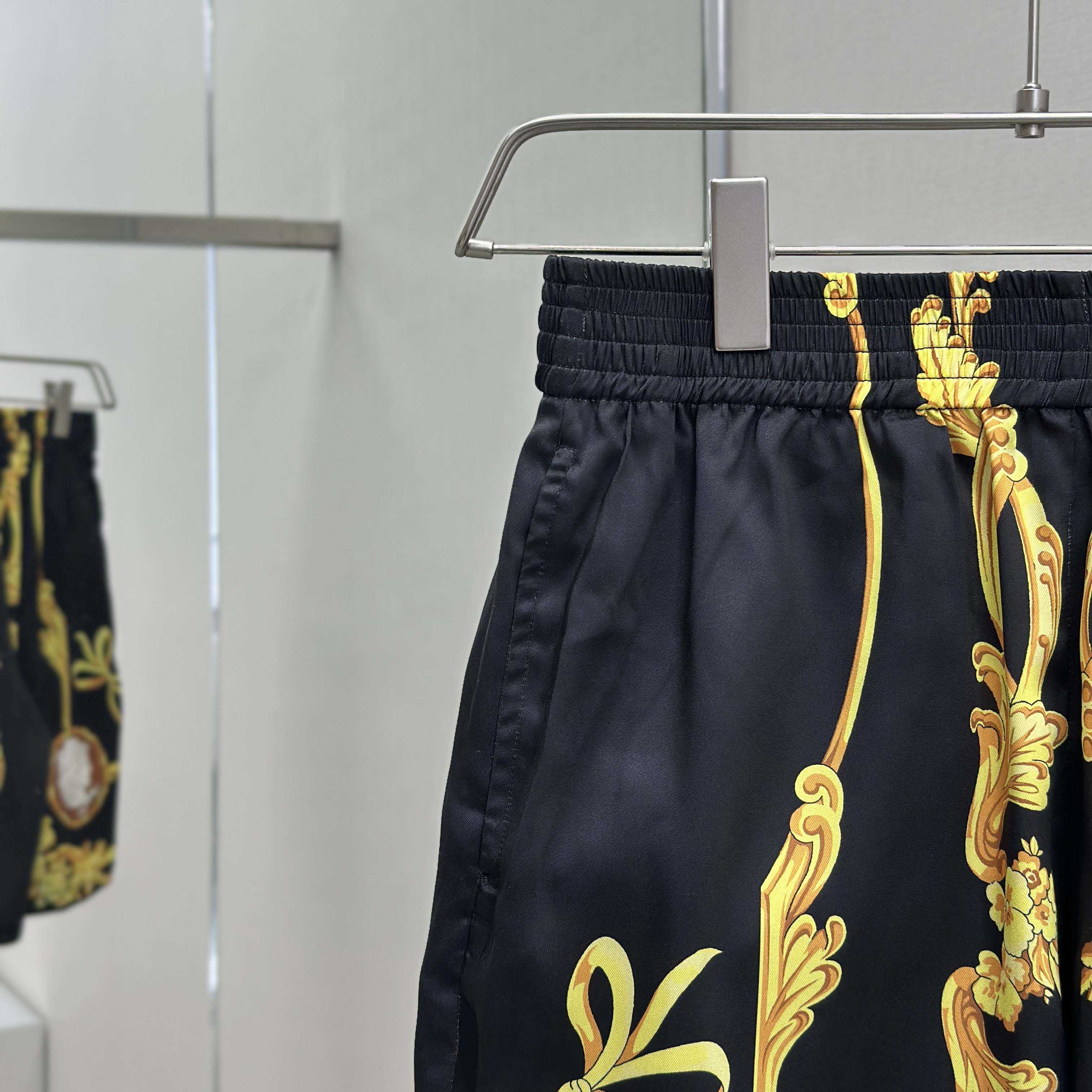 Versace Cameo Silk Shirt & Swim Boardshorts - EUR FASHION