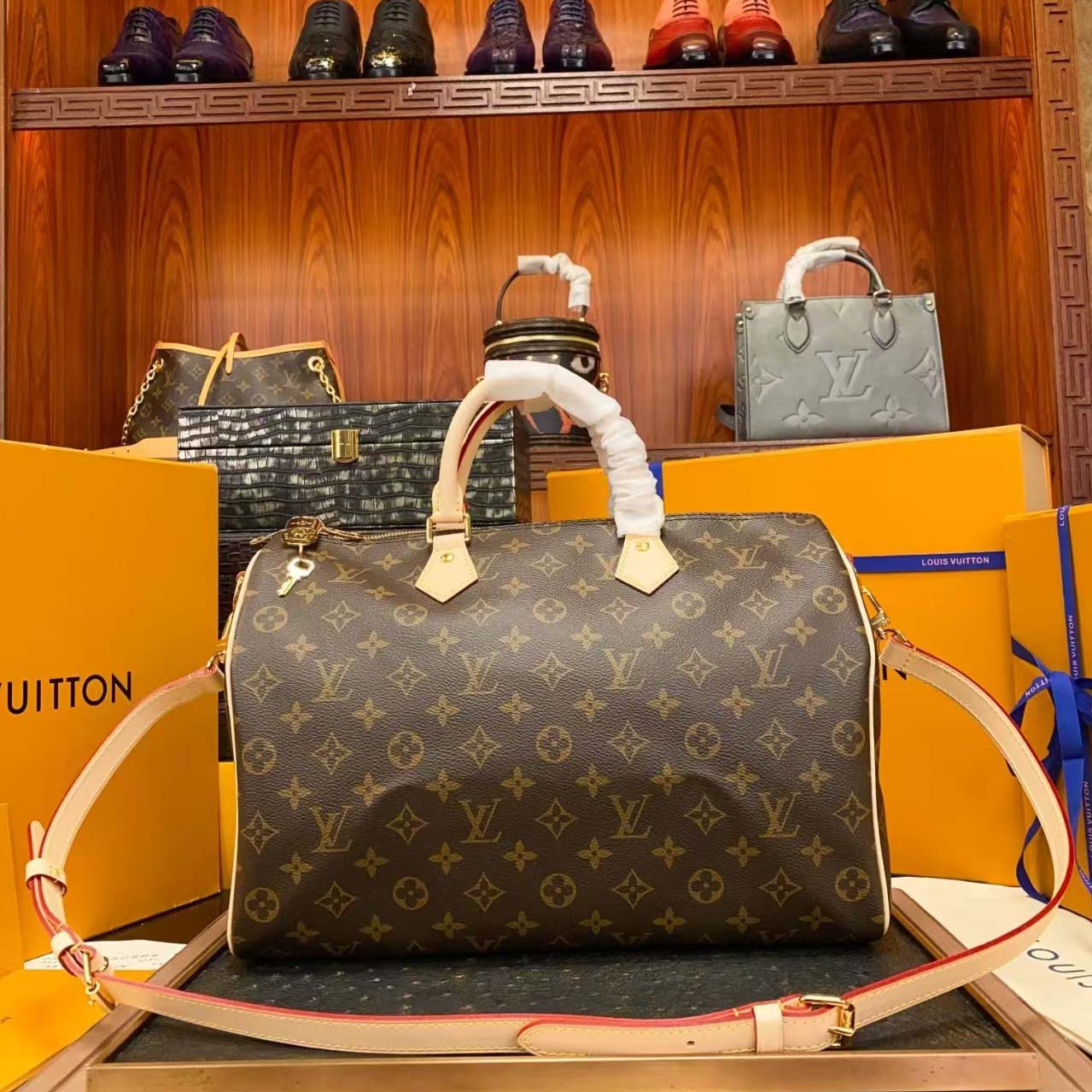 Louis Vuitton Speedy Bandoulière 35   - EUR FASHION