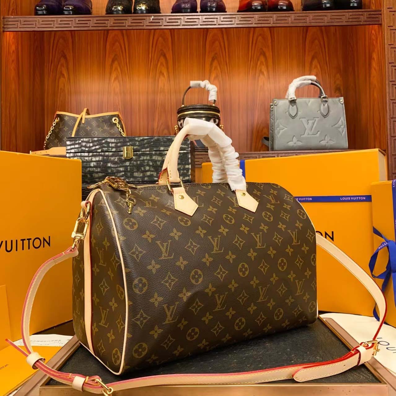Louis Vuitton Speedy Bandoulière 35   - EUR FASHION