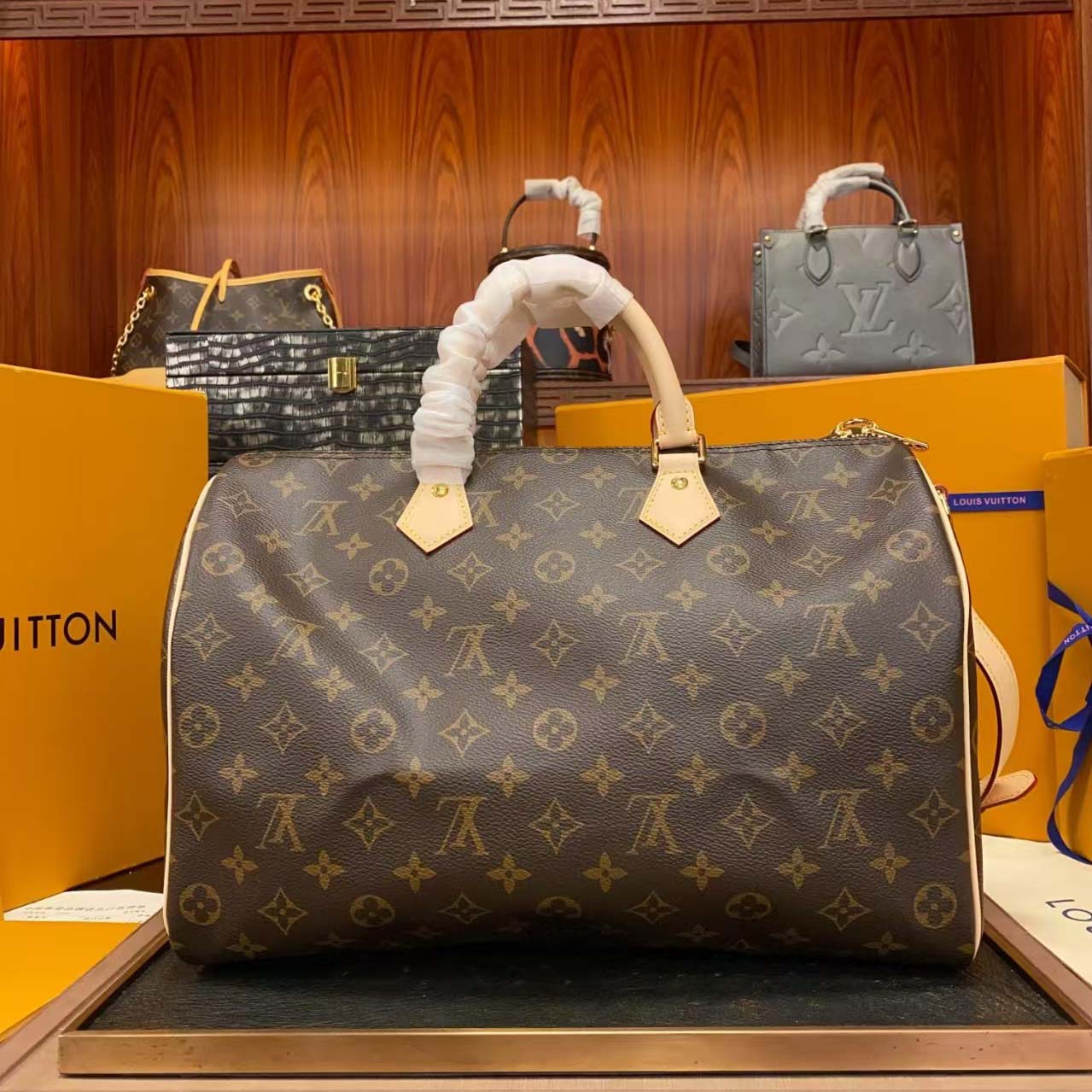 Louis Vuitton Speedy Bandoulière 35   - EUR FASHION