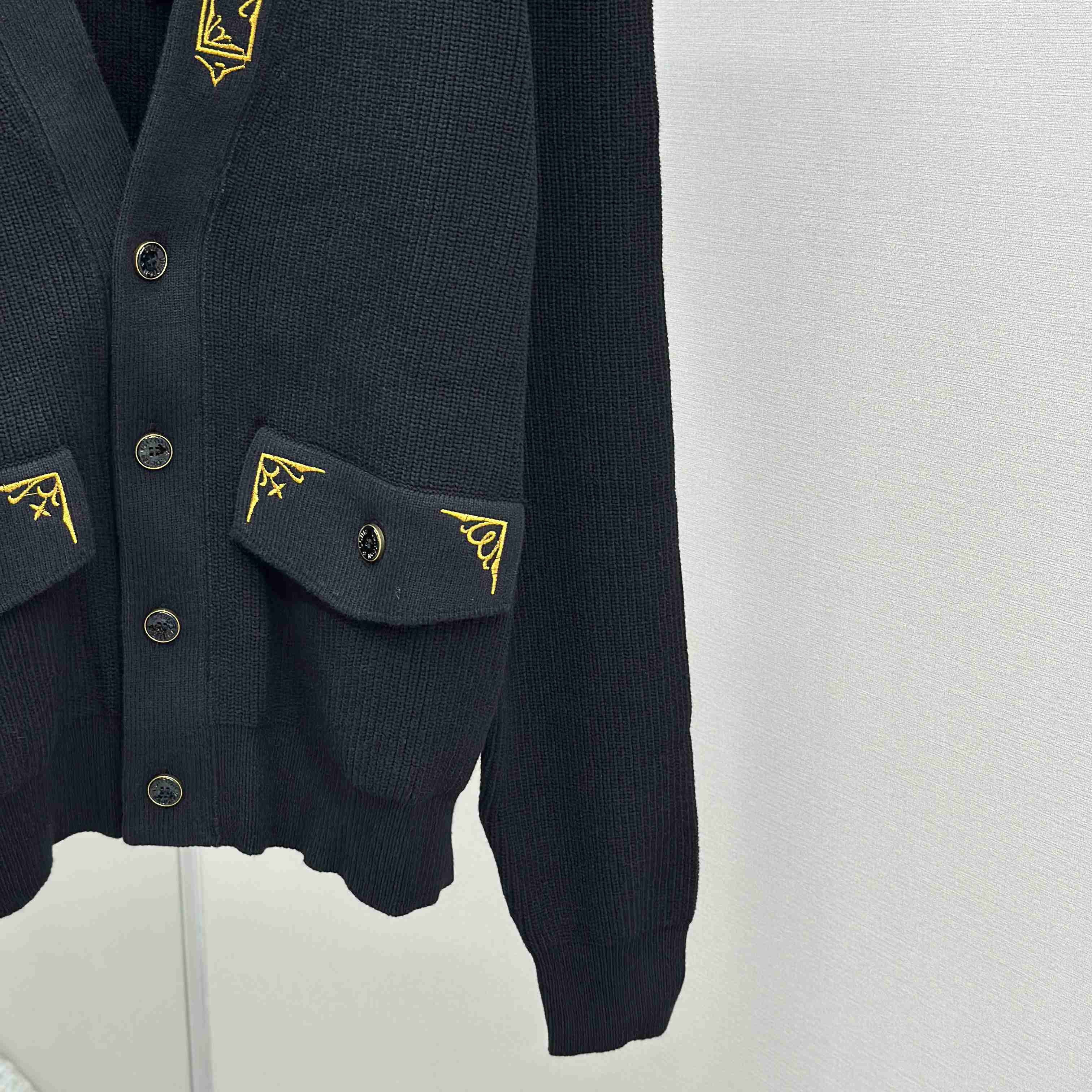 Louis Vuitton Embroidered Signature Cardigan   1AHVMY - EUR FASHION