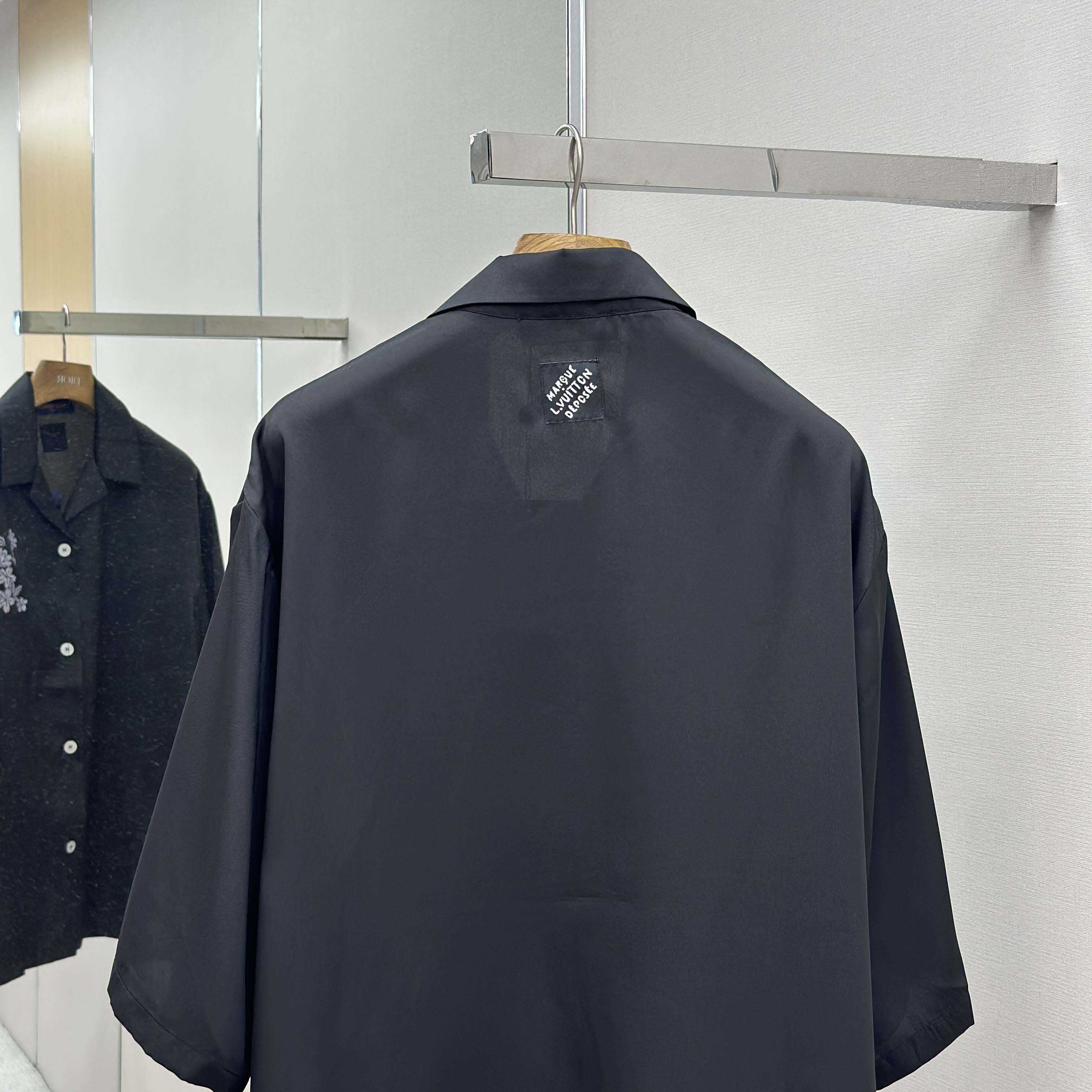 Louis Vuitton Printed Signature Silk Shirt   1AIMHT - EUR FASHION