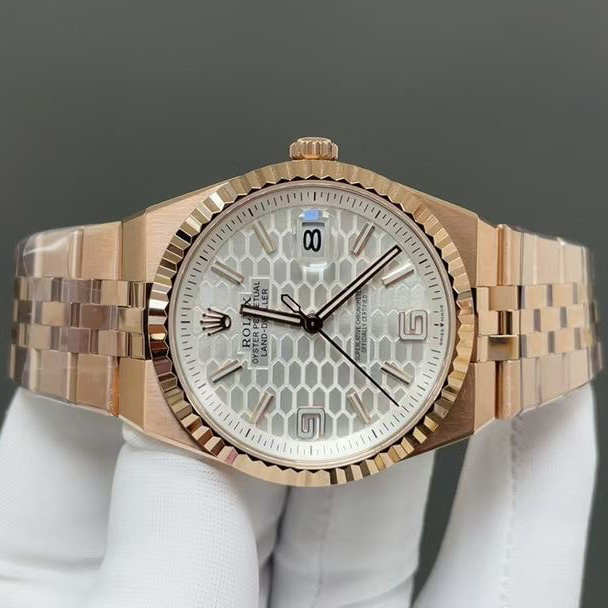 Rolex Land-Dweller 40 - EUR FASHION