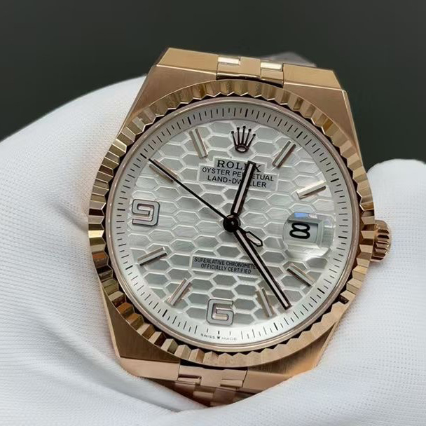 Rolex Land-Dweller 40 - EUR FASHION