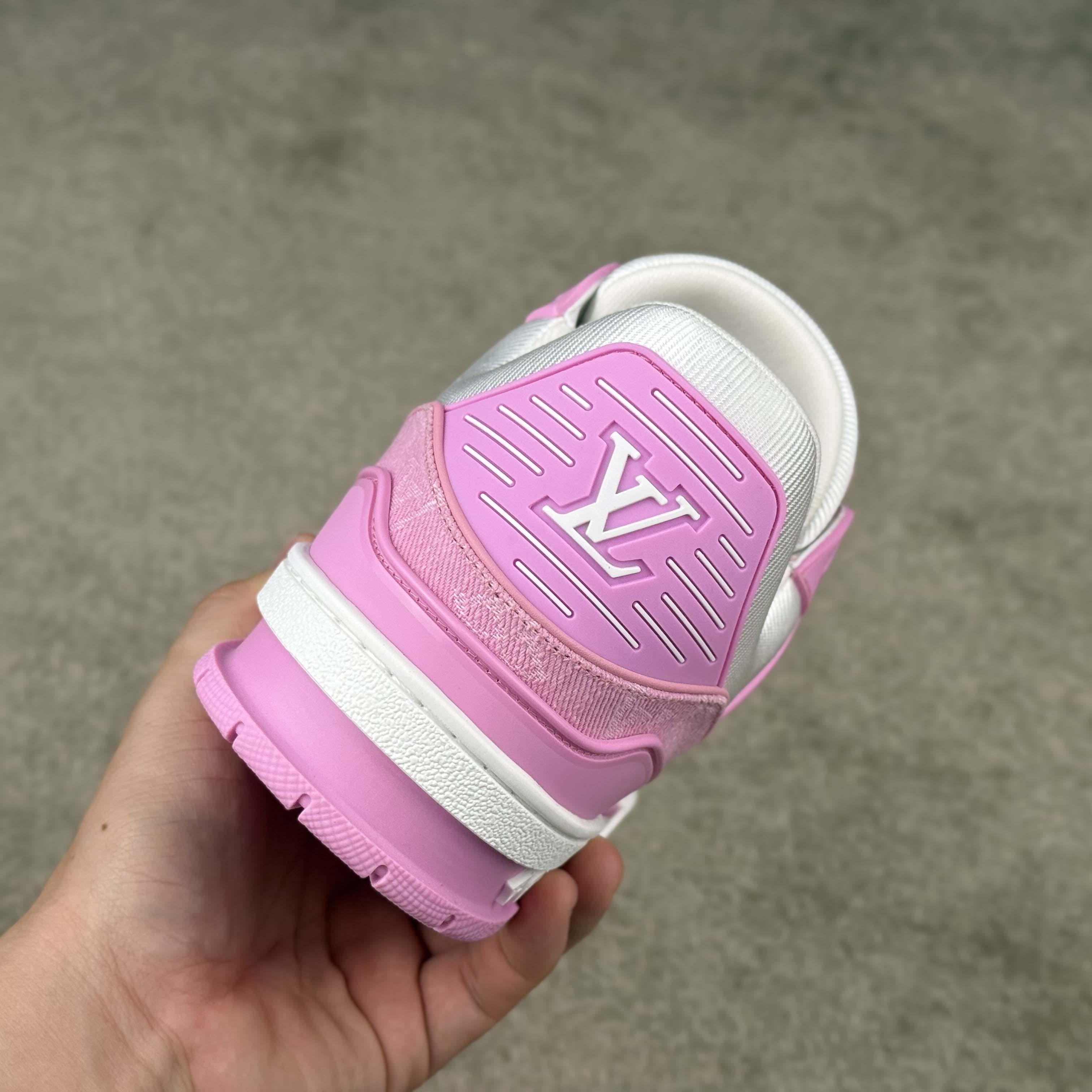 Louis Vuitton LV Trainer Sneaker   1AIKNK - EUR FASHION