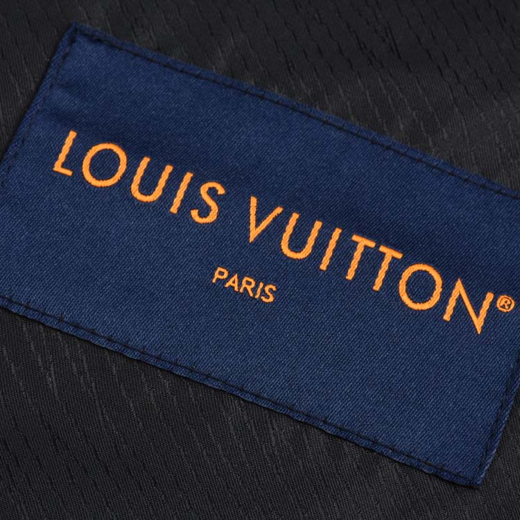 Louis Vuitton Tailored Technical Wool Hooded Blouson  1AFYBO - EUR FASHION