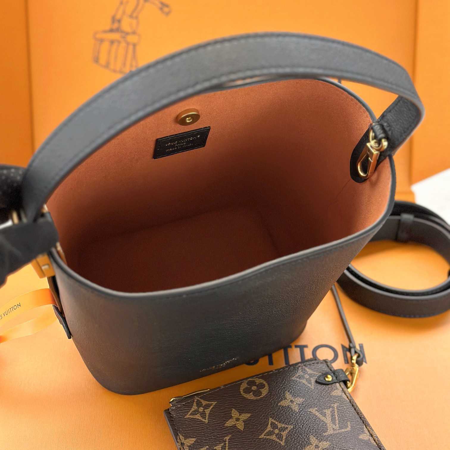 Louis Vuitton Low Key All In BB   M25543 - EUR FASHION