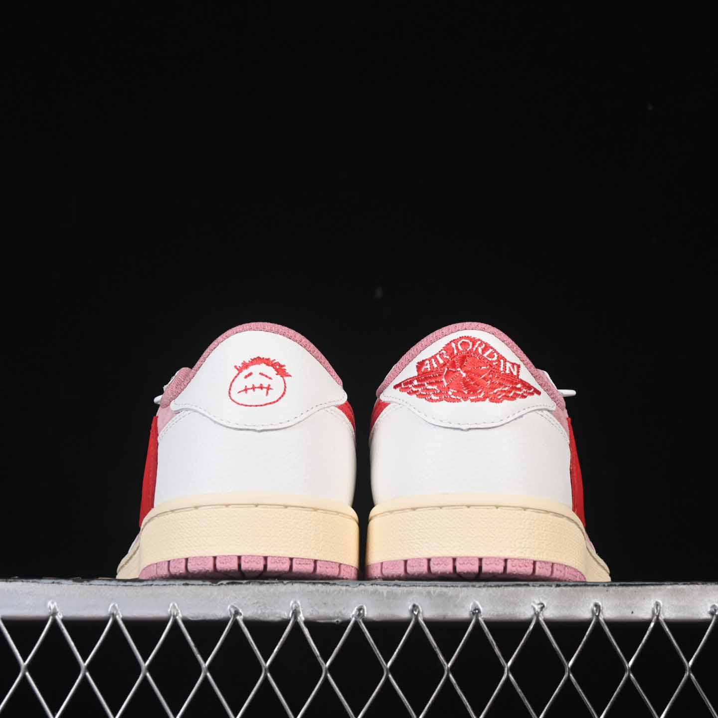 Travis Scott x Jordan Air Jordan 1 Low OG   DM7866-100 - EUR FASHION