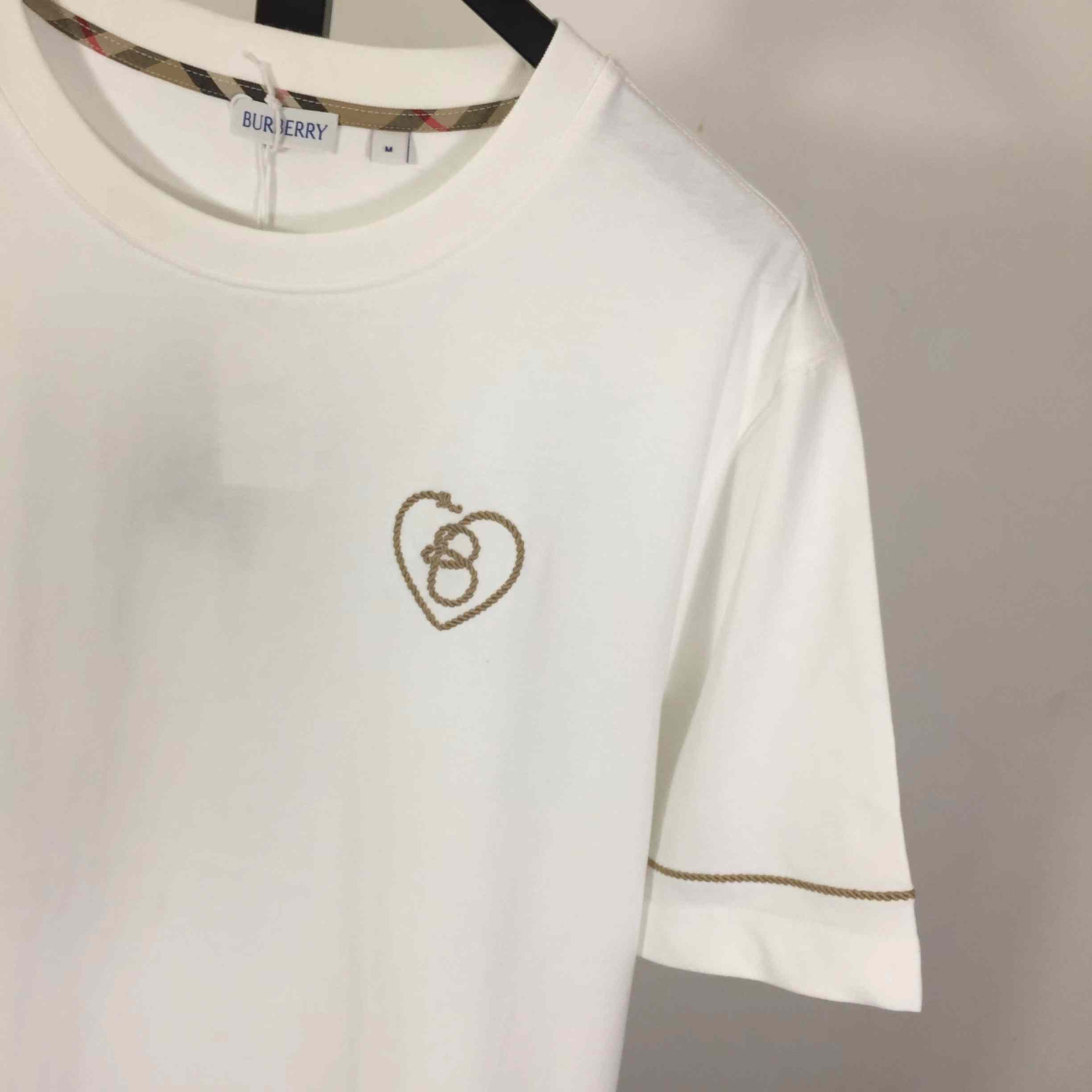 Burberry B Heart Cotton T-shirt - EUR FASHION
