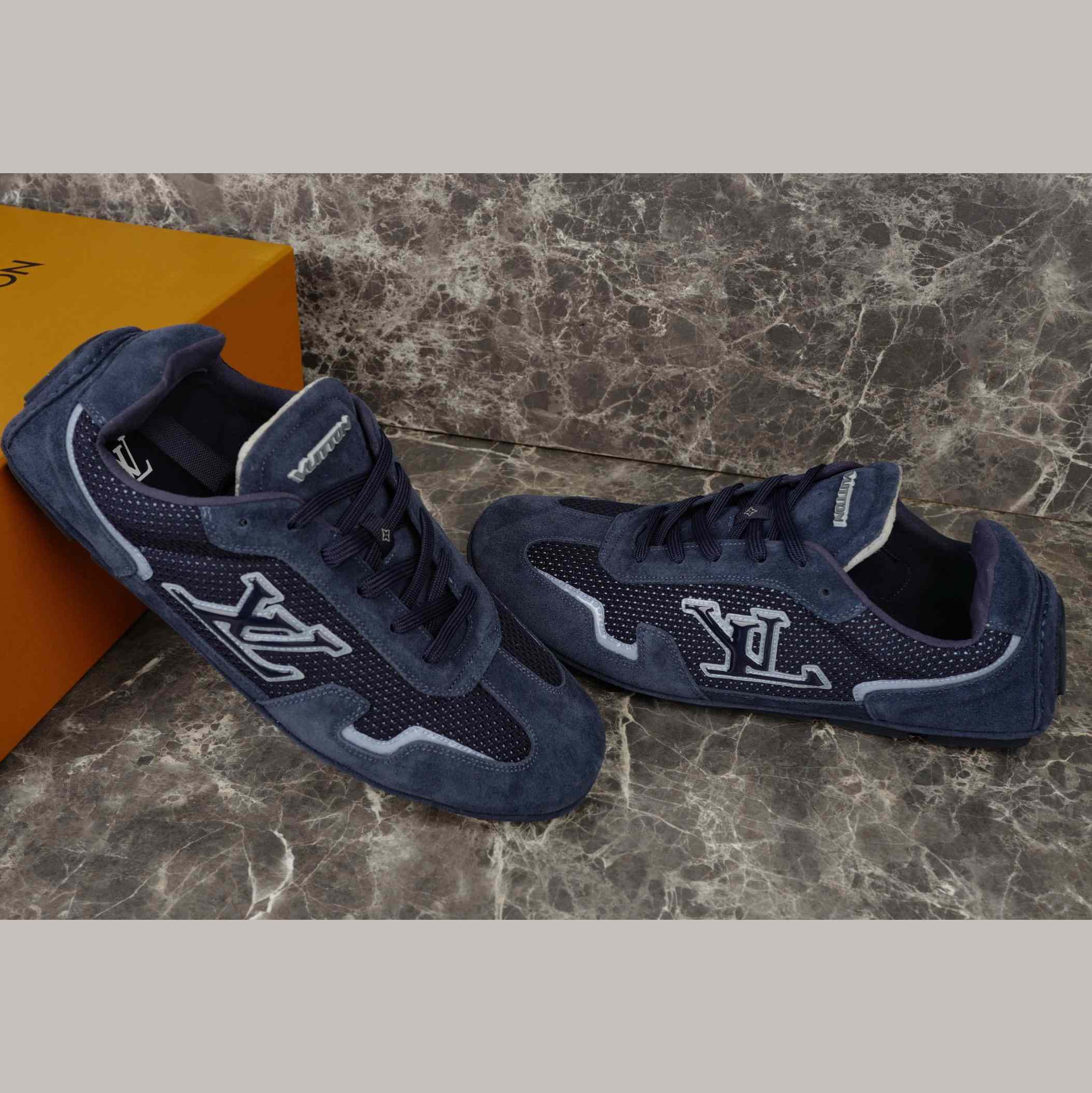 Louis Vuitton LV Rally Sneaker   1AHU69 - EUR FASHION