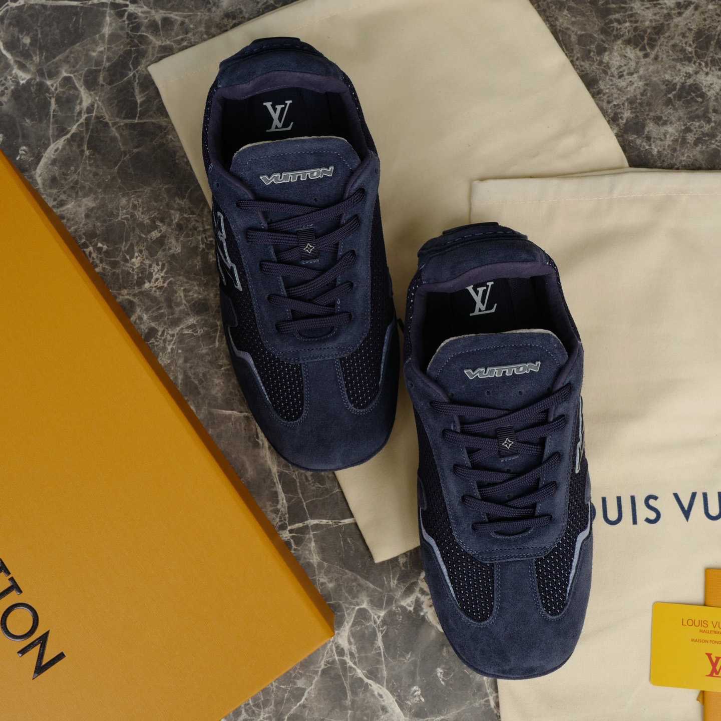 Louis Vuitton LV Rally Sneaker   1AHU69 - EUR FASHION