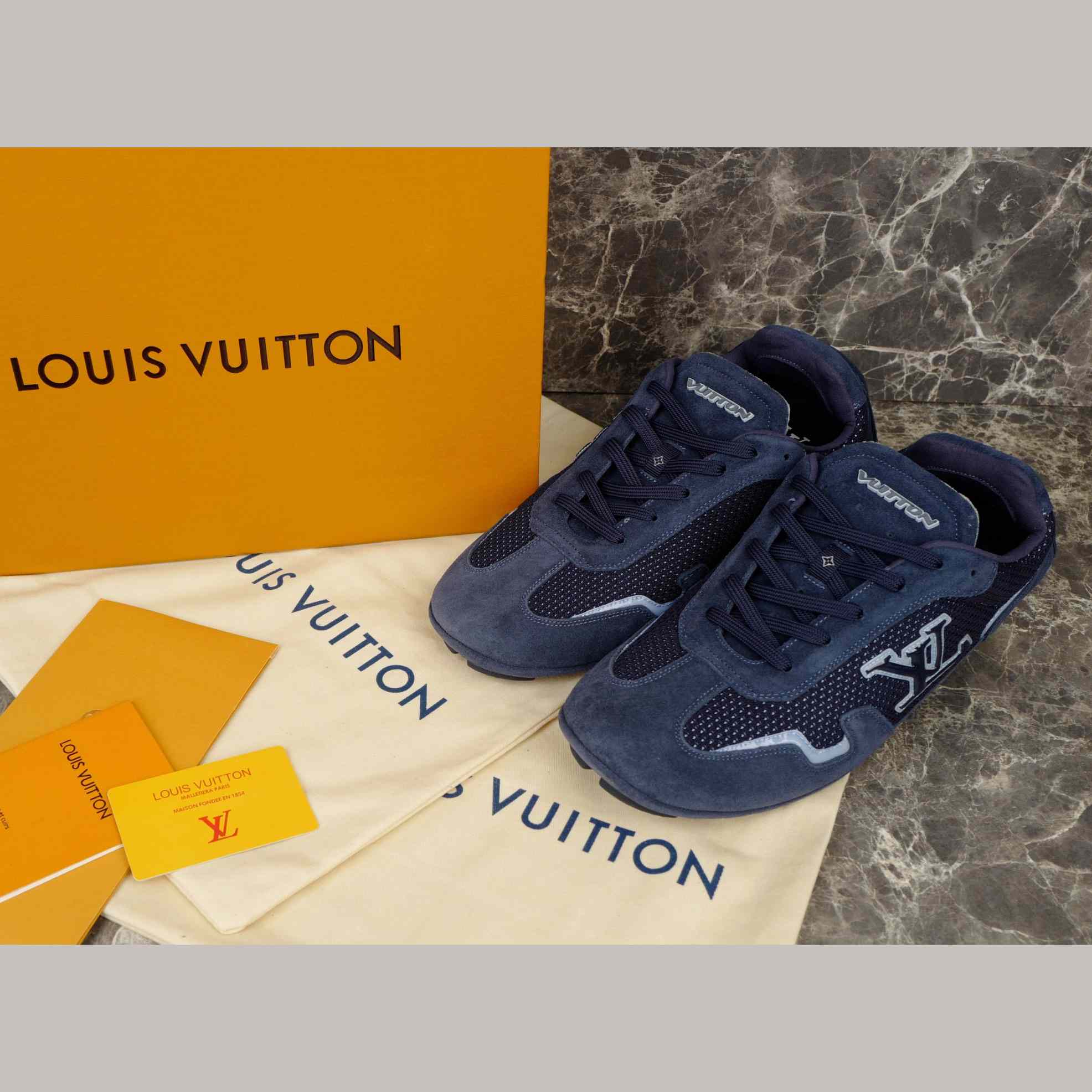 Louis Vuitton LV Rally Sneaker   1AHU69 - EUR FASHION