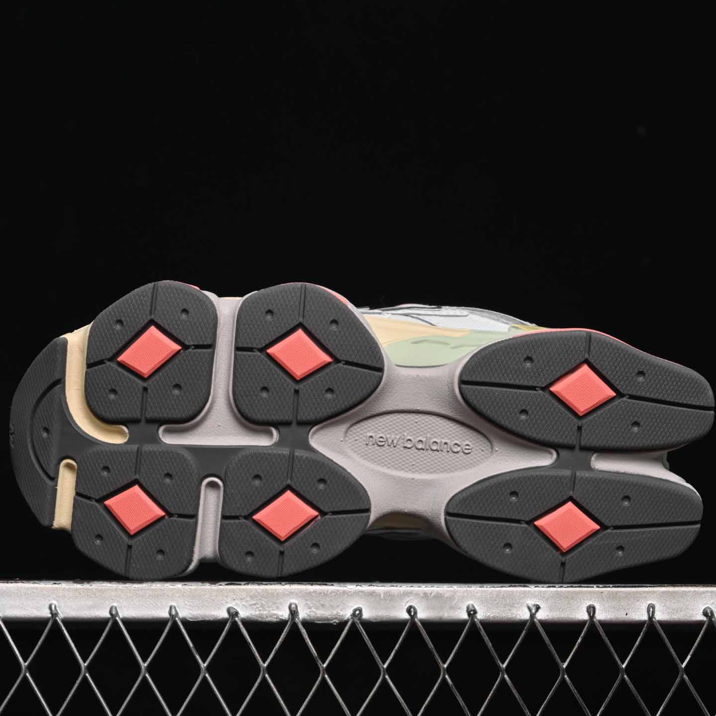 New Balance NB9060 - EUR FASHION