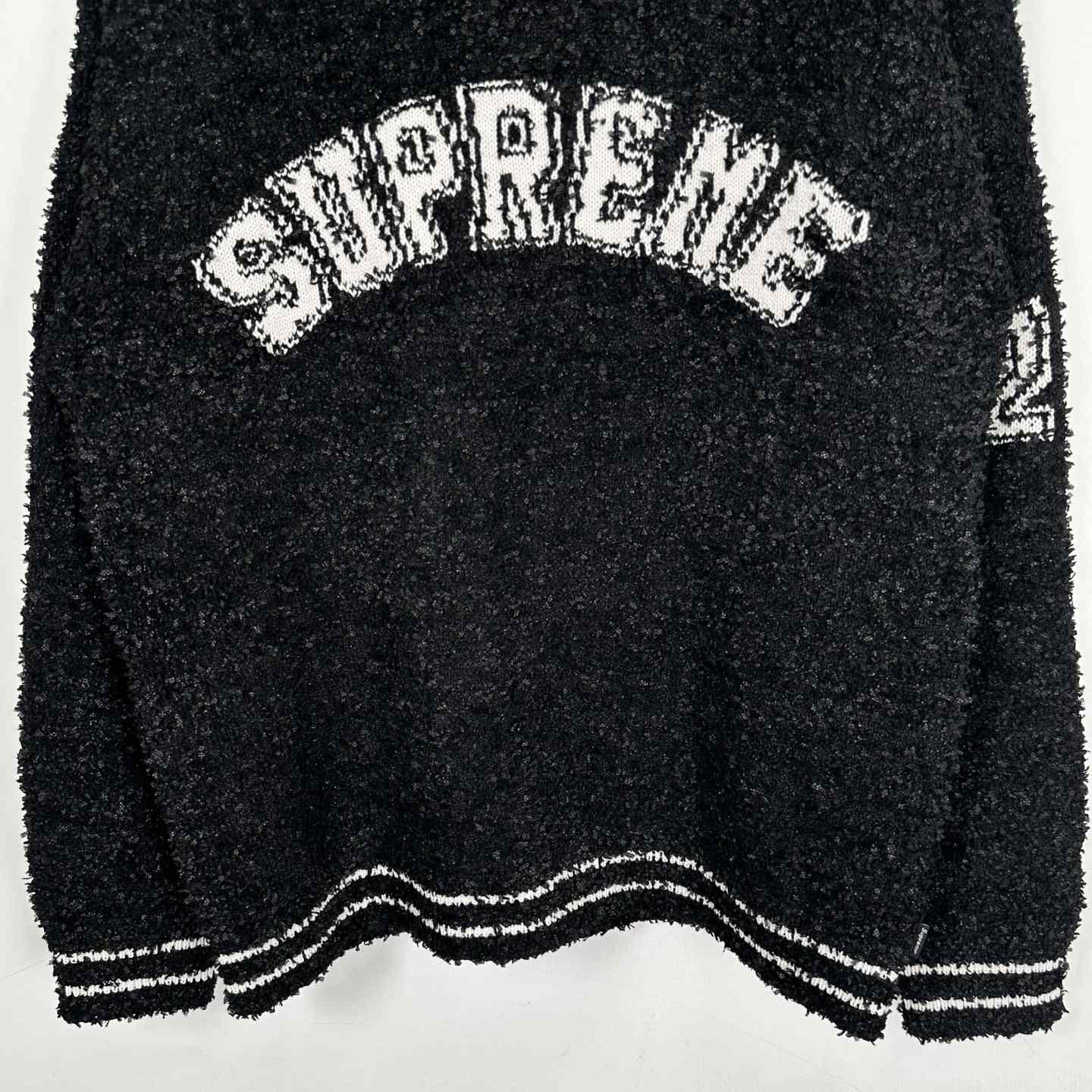 Supreme Textured Arc Sweater - EUR FASHION