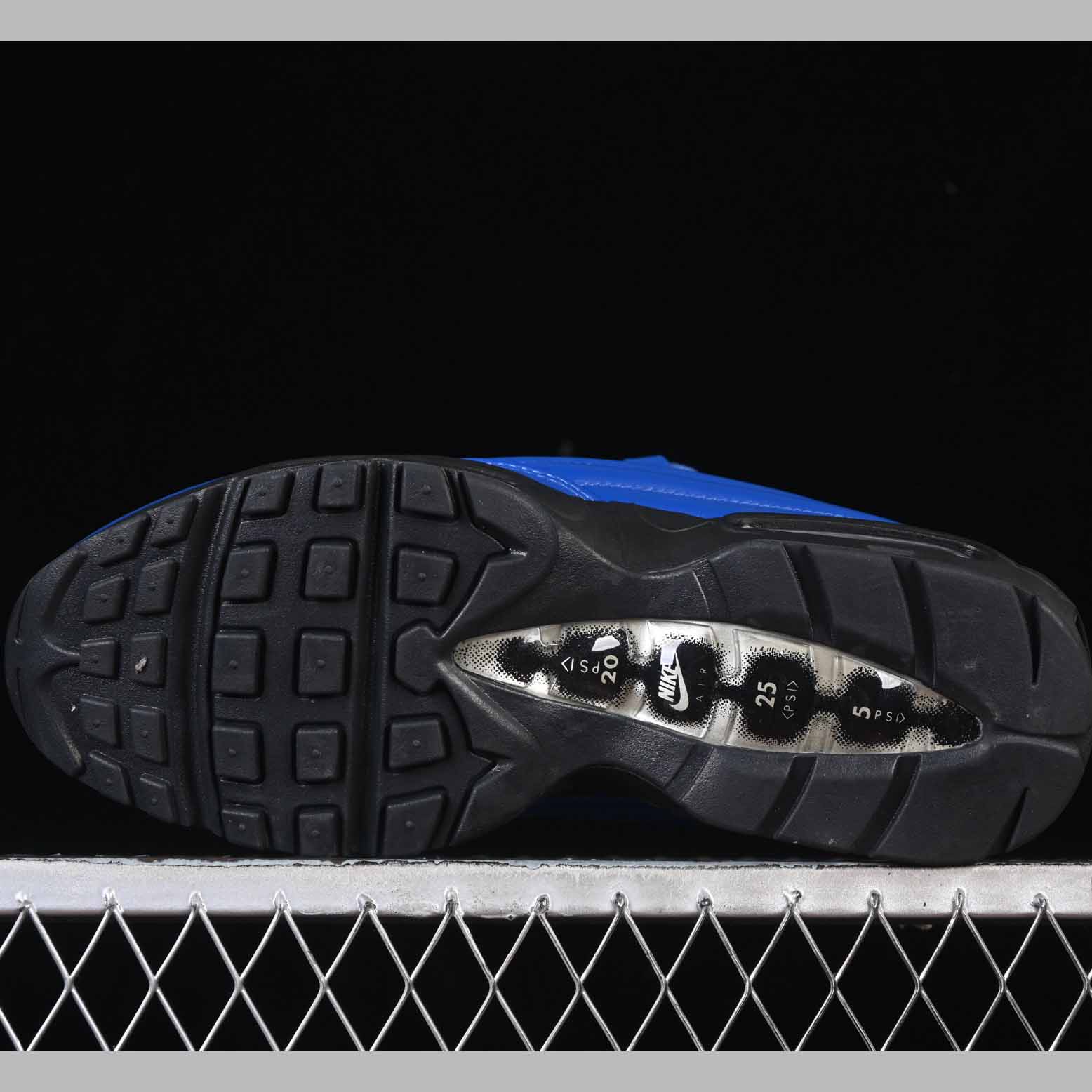 Supreme x Nike Air Max 95 Lux    CI0999-400 - EUR FASHION