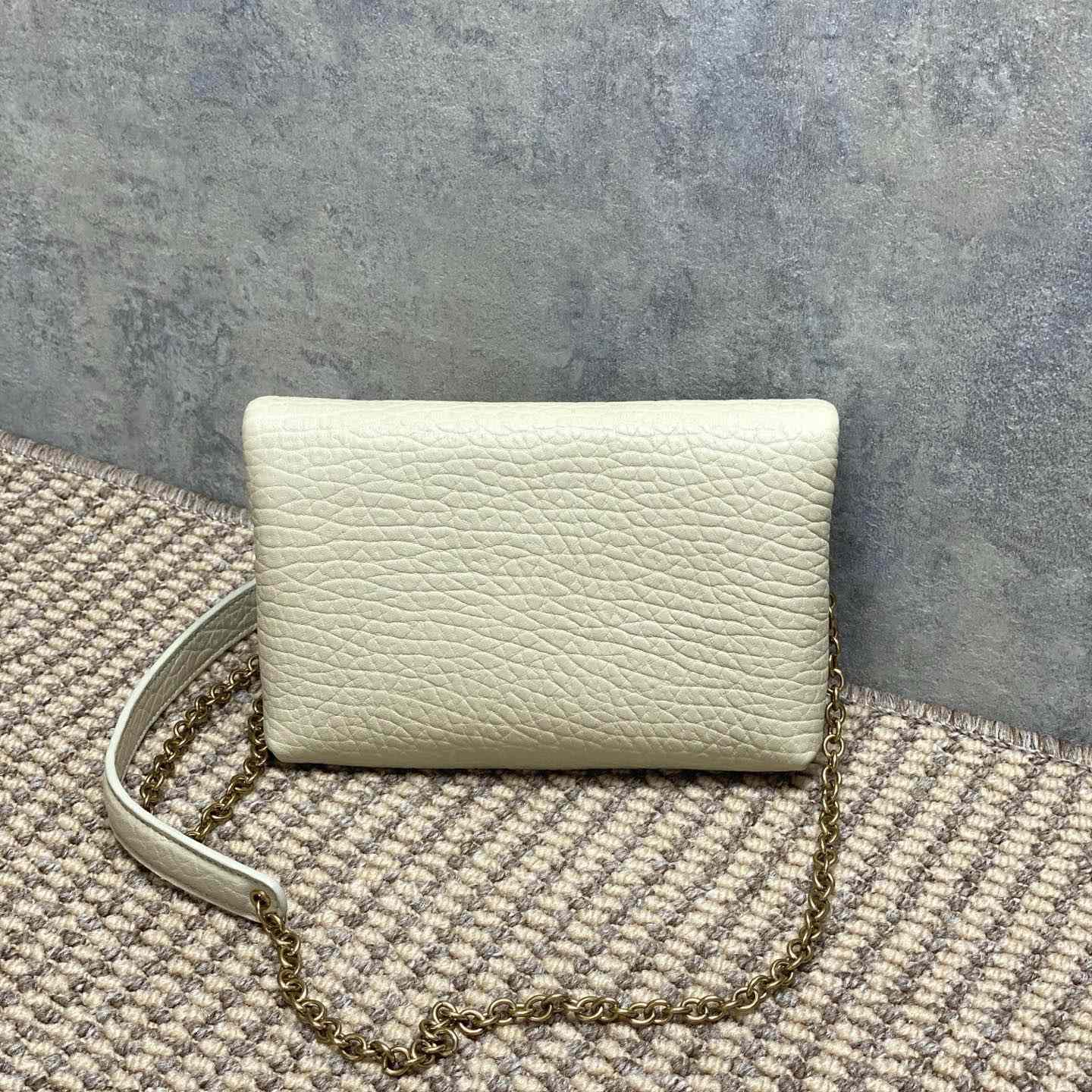 Saint Laurent Cassandre Chain Pouch In Lambskin - EUR FASHION