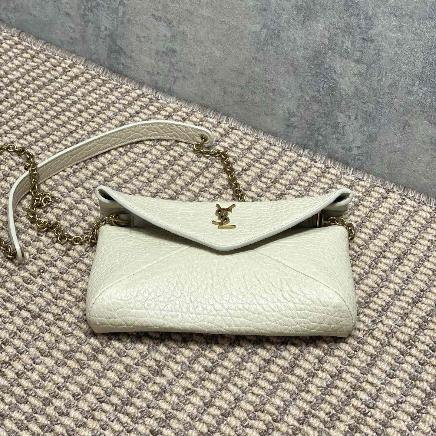 Saint Laurent Cassandre Chain Pouch In Lambskin - EUR FASHION