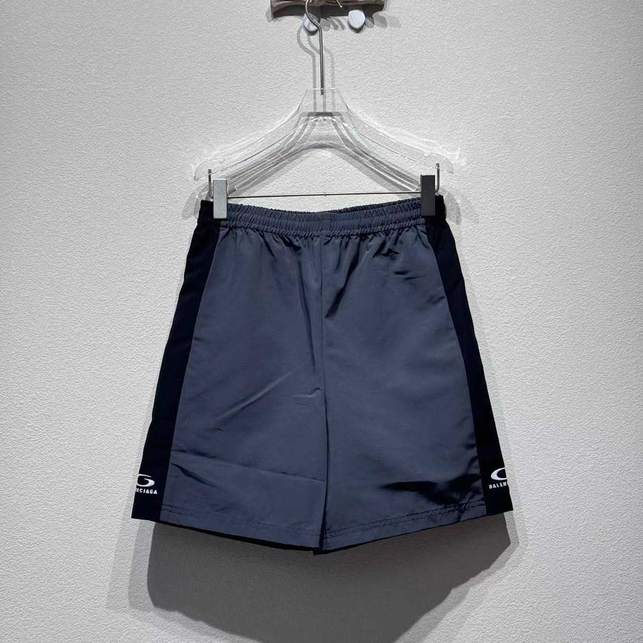Balenciaga Loop Sports Icon Basketball Swim Shorts In Anthracite And Black - EUR FASHION
