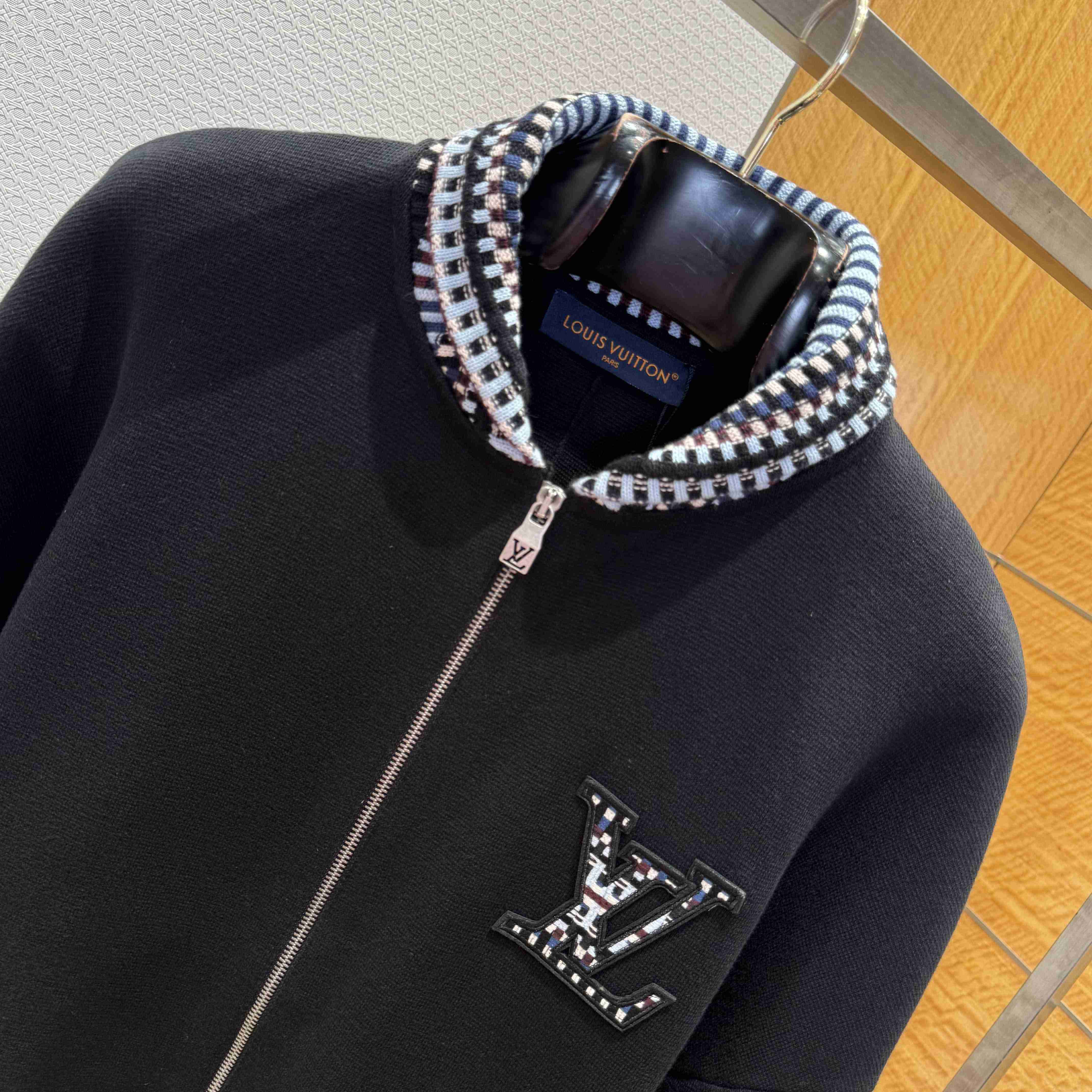 Louis Vuitton Knit Bomber   1AHVN4 - EUR FASHION