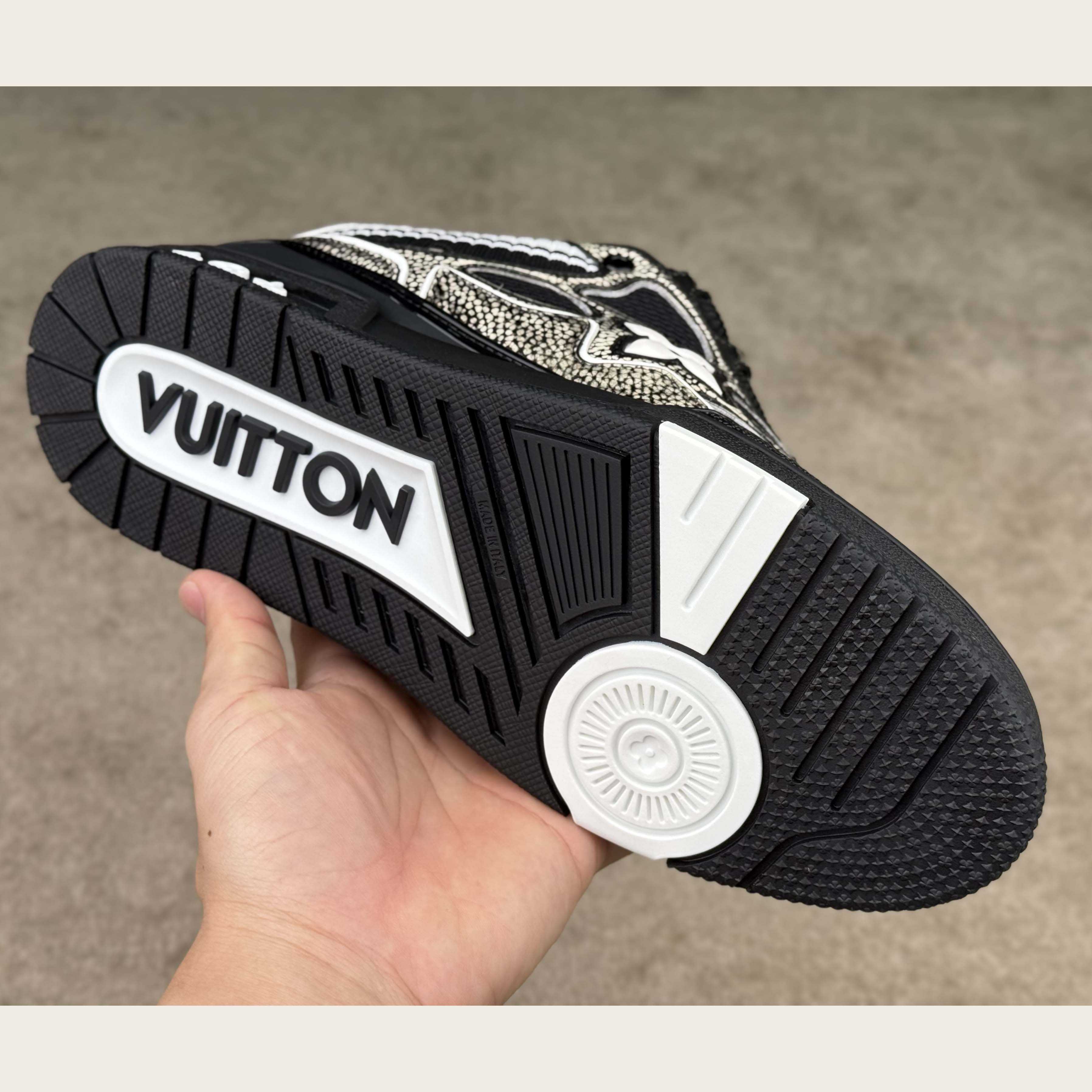 Louis Vuitton LV Skate Sneaker   1AHSX7 - EUR FASHION