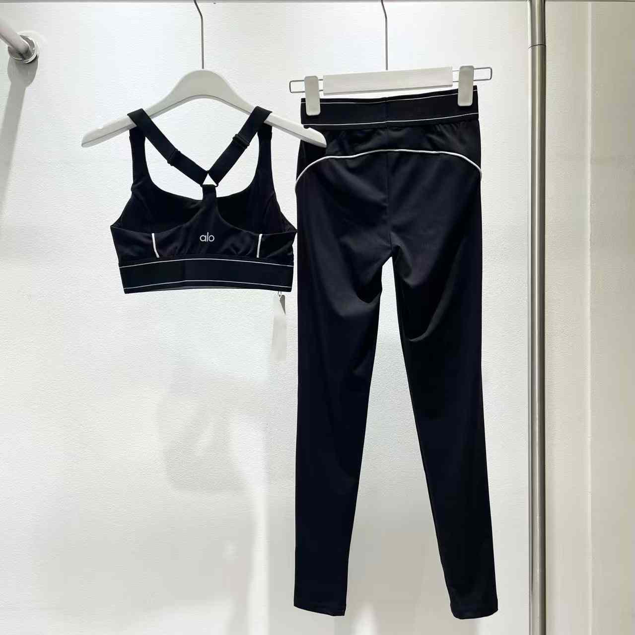 Alo Yoga - EUR FASHION