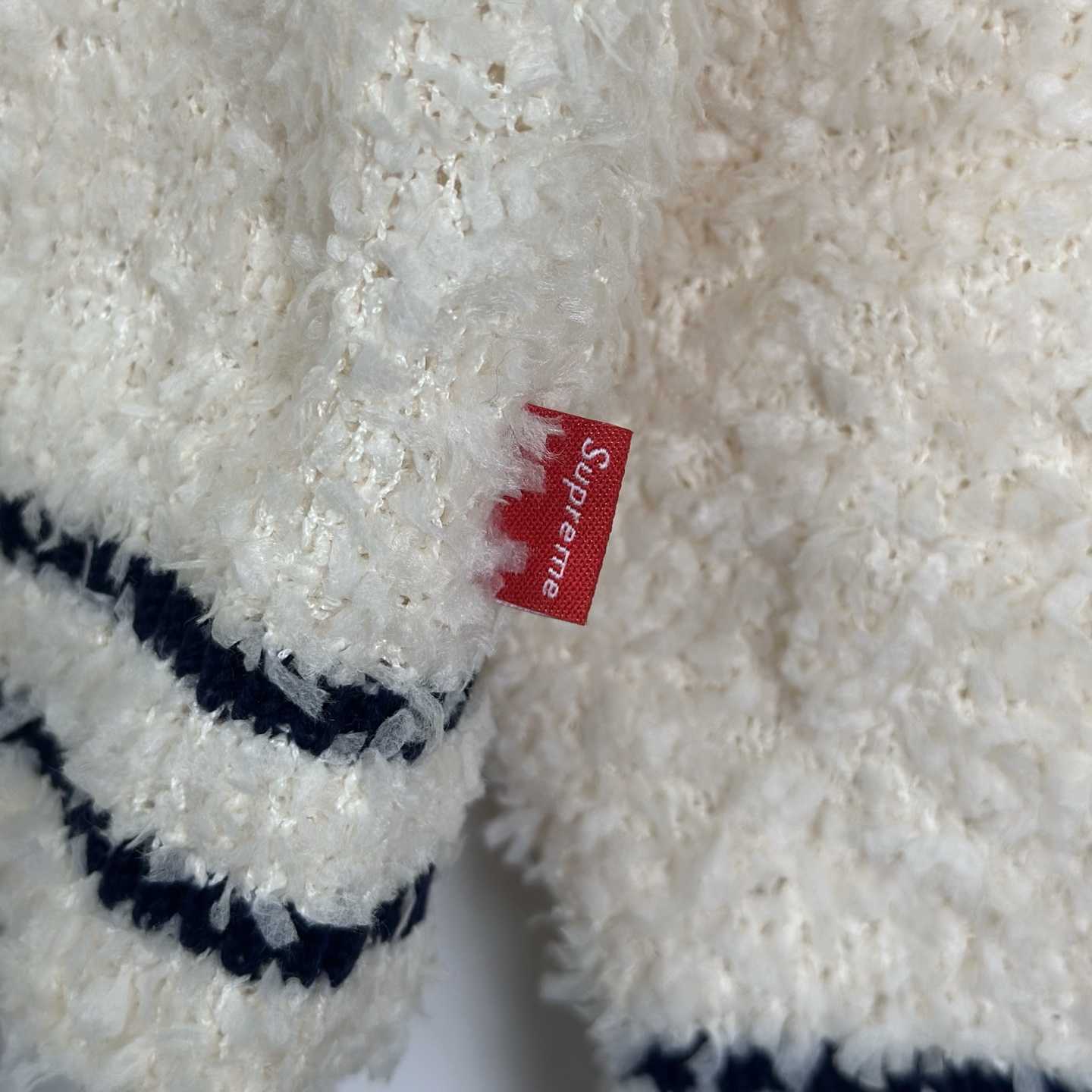 Supreme Textured Arc Sweater - EUR FASHION