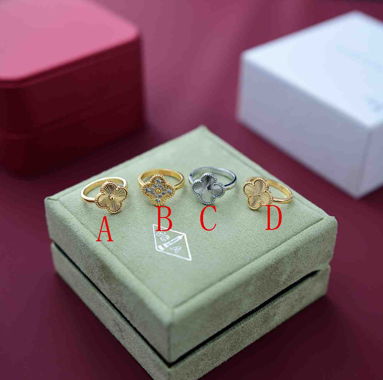 Van Cleef & Arpels Rings - EUR FASHION