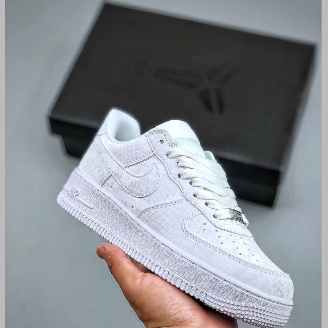 Kobe x Nike Air Force 1'07 Low  IB0018-100   - EUR FASHION