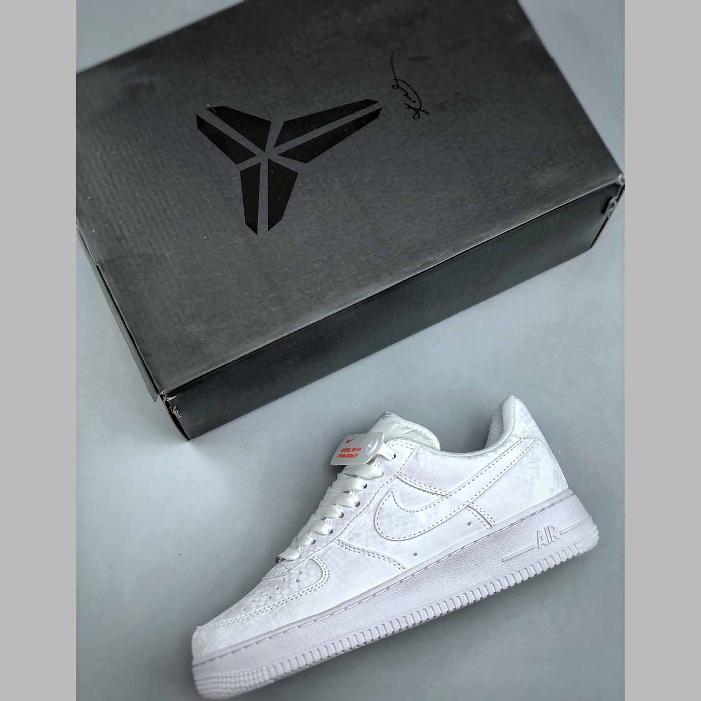 Kobe x Nike Air Force 1'07 Low  IB0018-100   - EUR FASHION