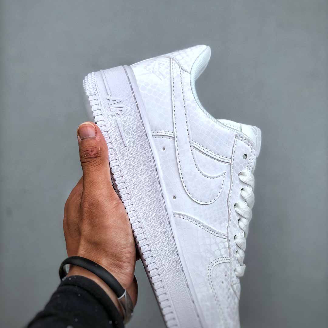 Kobe x Nike Air Force 1'07 Low  IB0018-100   - EUR FASHION