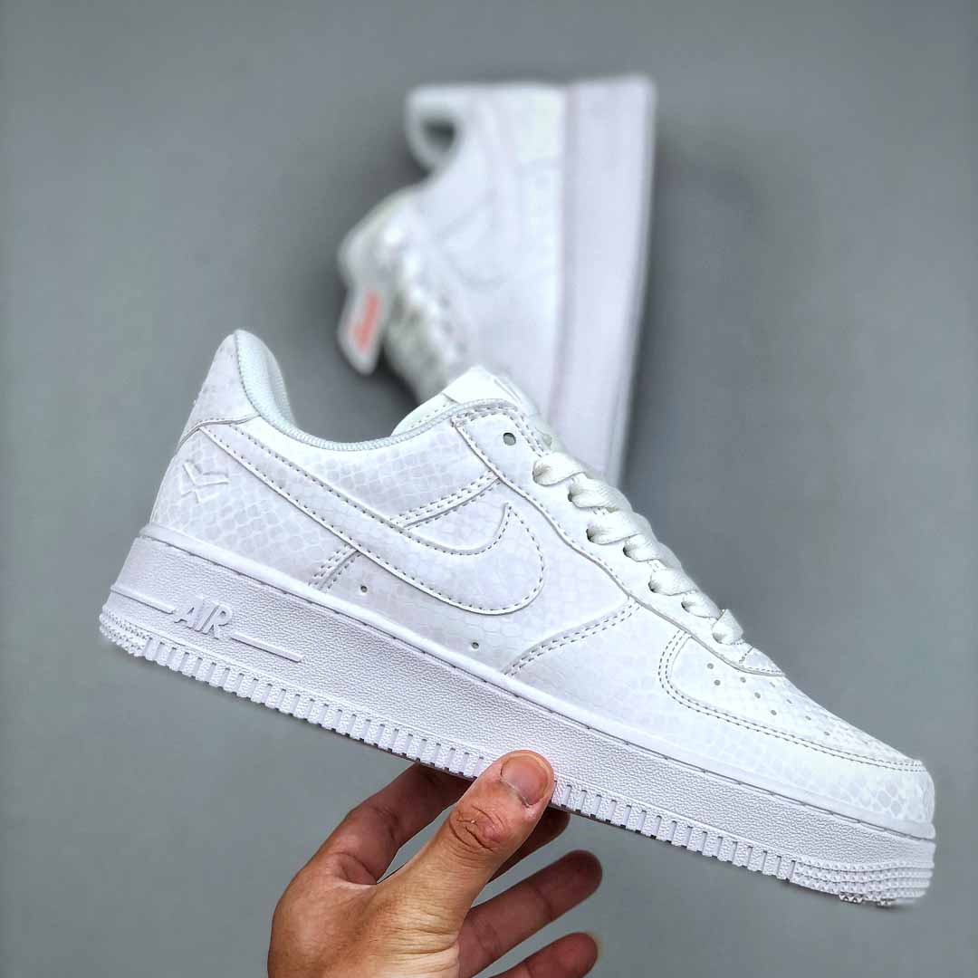 Kobe x Nike Air Force 1'07 Low  IB0018-100   - EUR FASHION