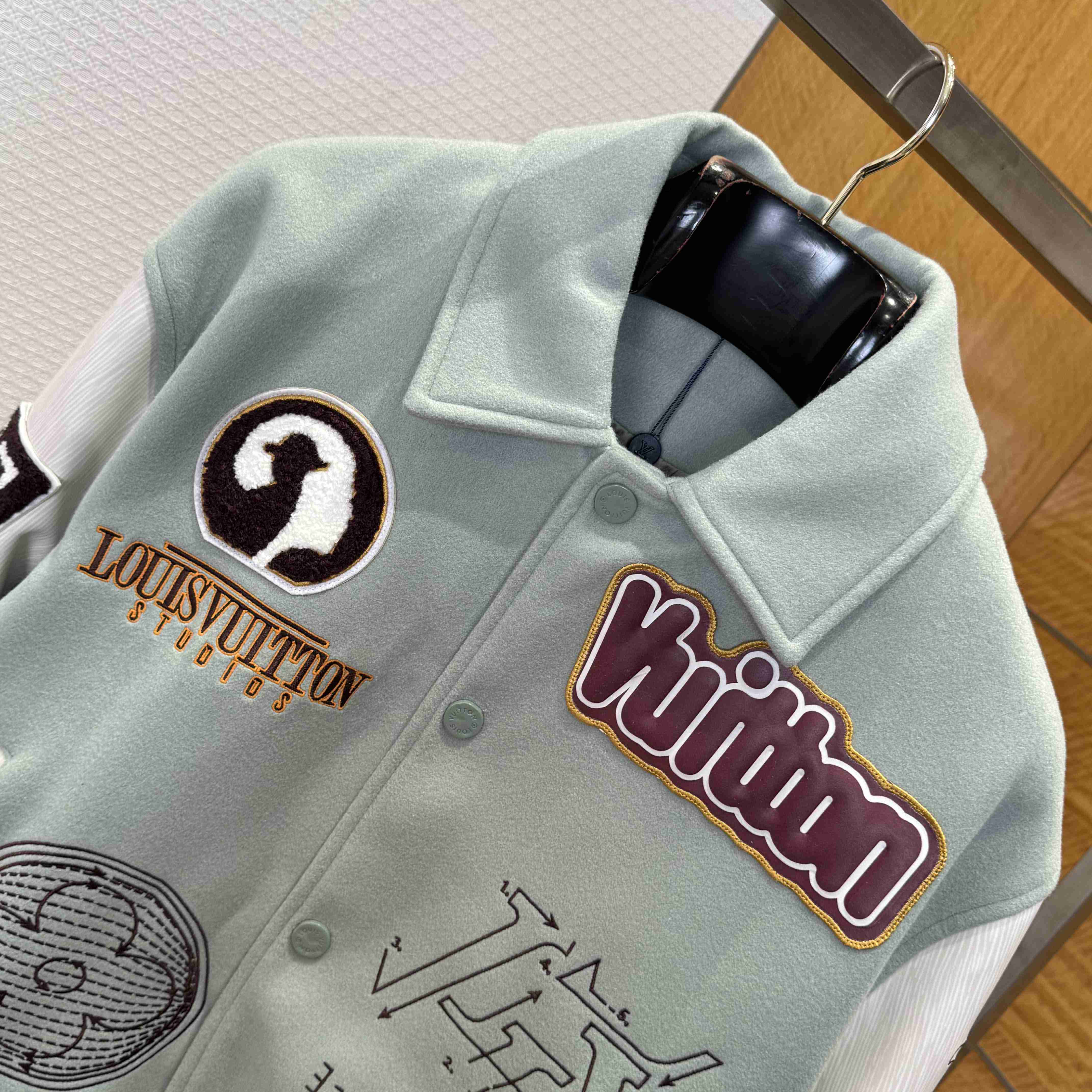 Louis Vuitton Varsity Leather Blouson   1ABY6D - EUR FASHION