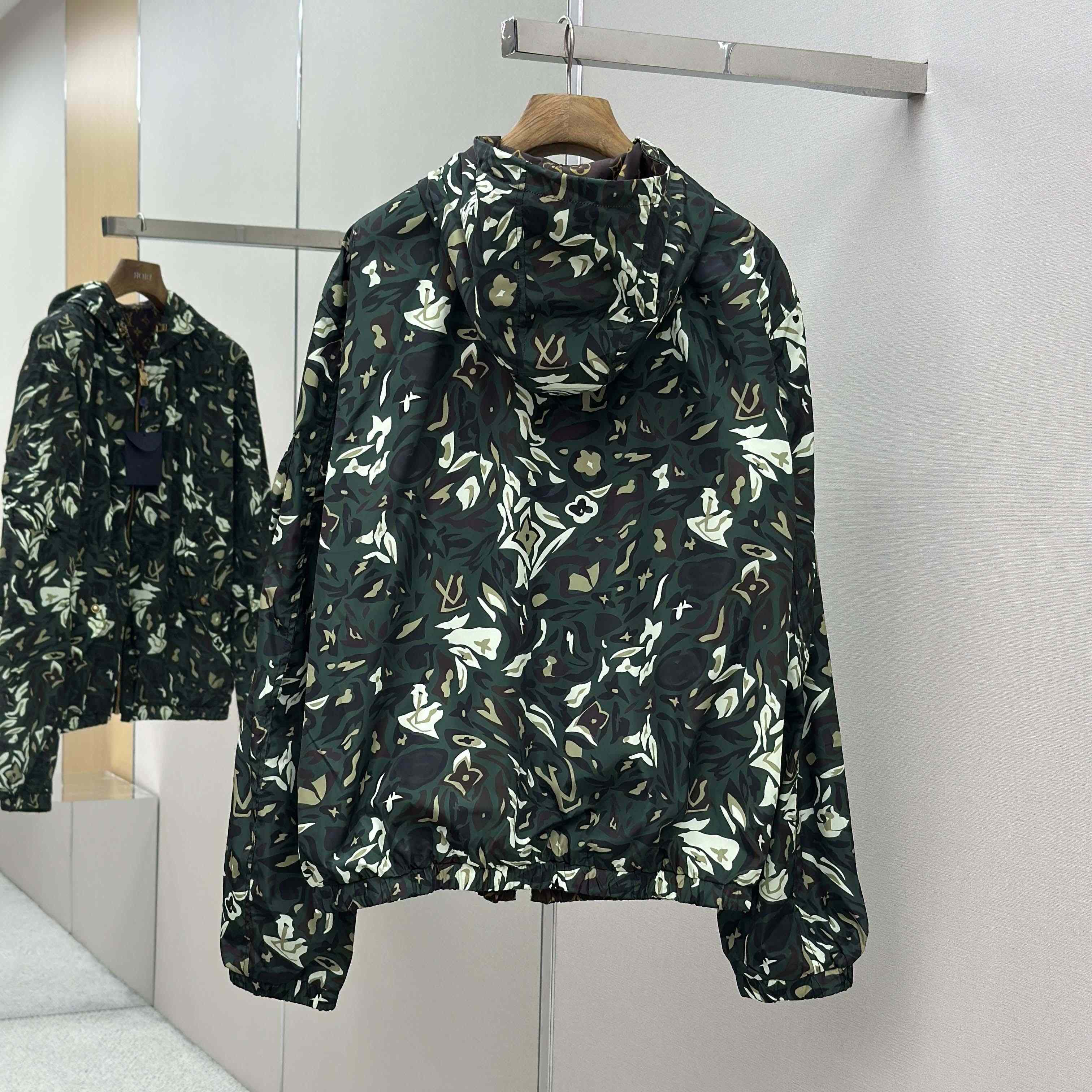 Louis Vuitton Monogram Reversible Windbreaker   1AILQT - EUR FASHION