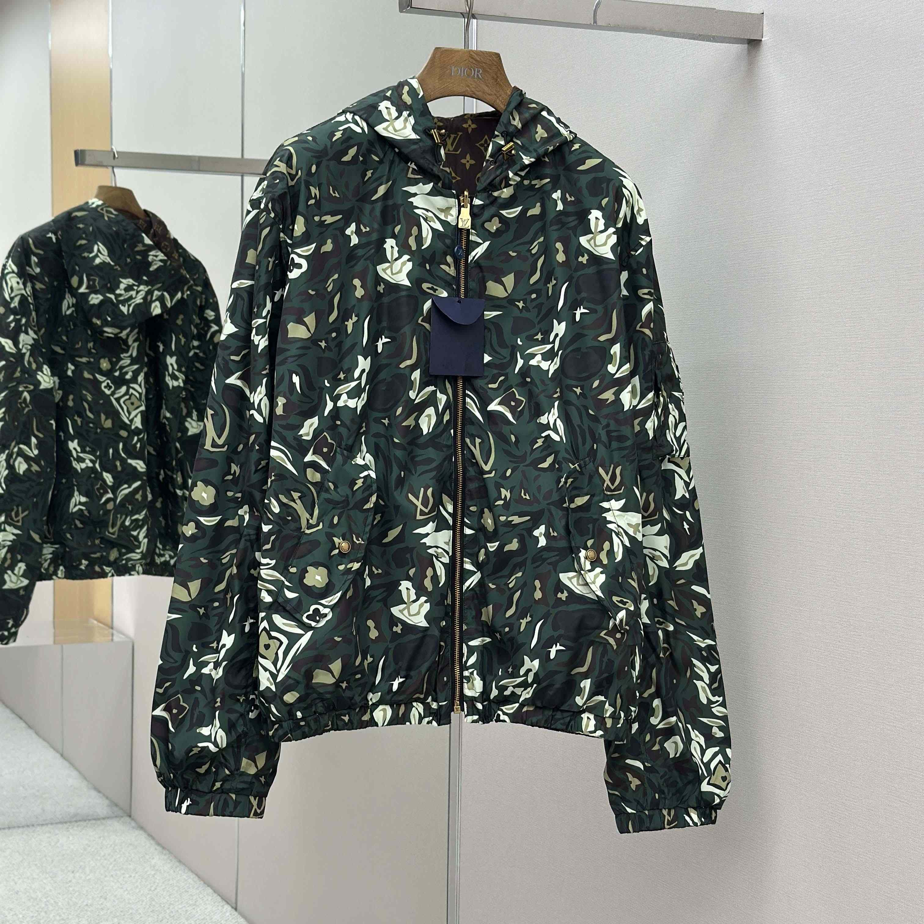 Louis Vuitton Monogram Reversible Windbreaker   1AILQT - EUR FASHION