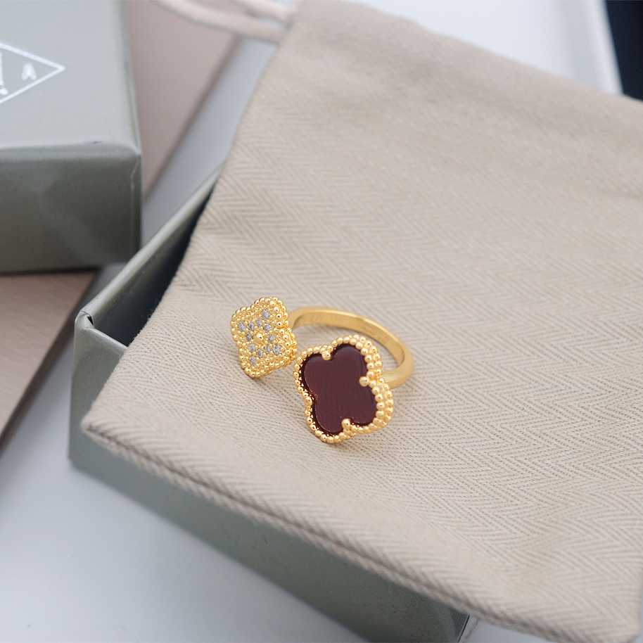 Van Cleef & Arpels Rings - EUR FASHION