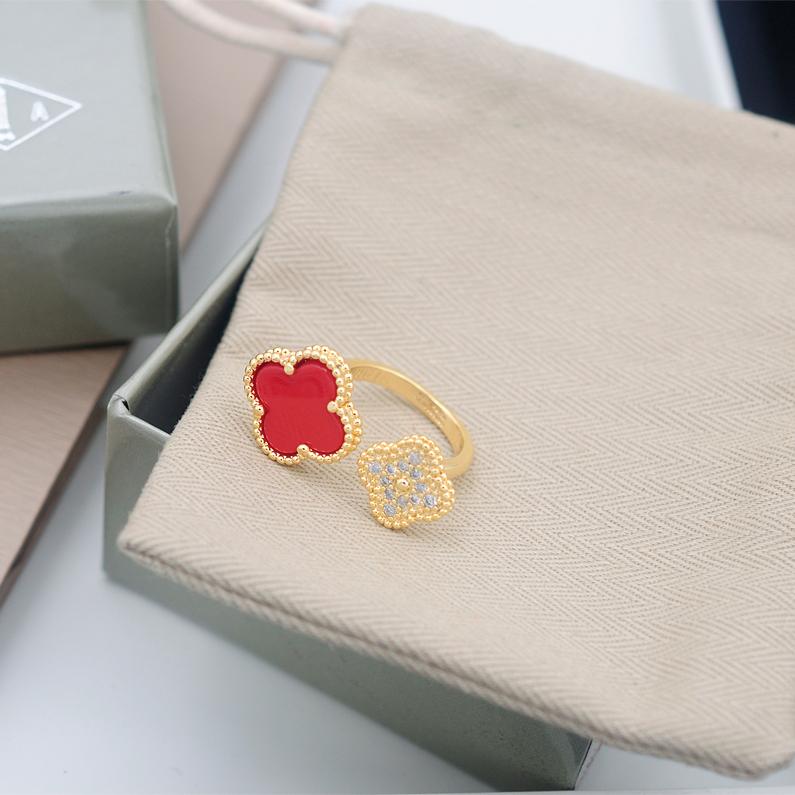 Van Cleef & Arpels Rings - EUR FASHION