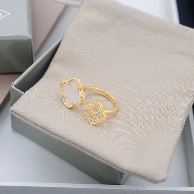 Van Cleef & Arpels Rings - EUR FASHION