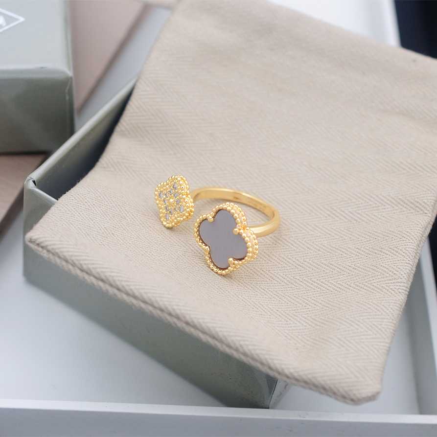 Van Cleef & Arpels Rings - EUR FASHION