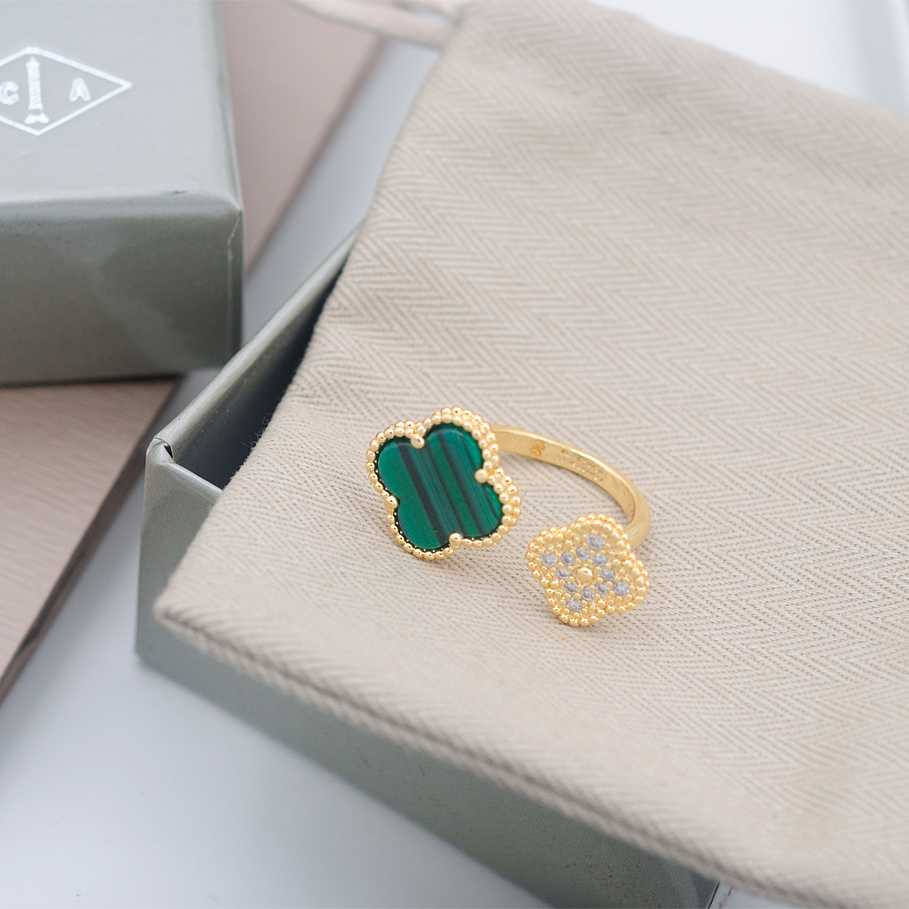 Van Cleef & Arpels Rings - EUR FASHION
