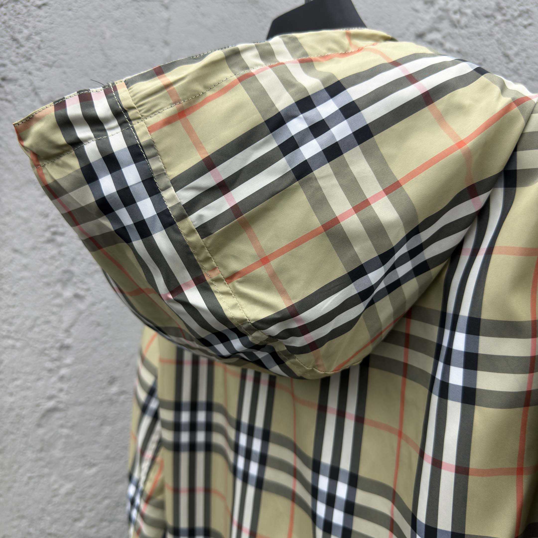 Burberry Check Jacket - EUR FASHION