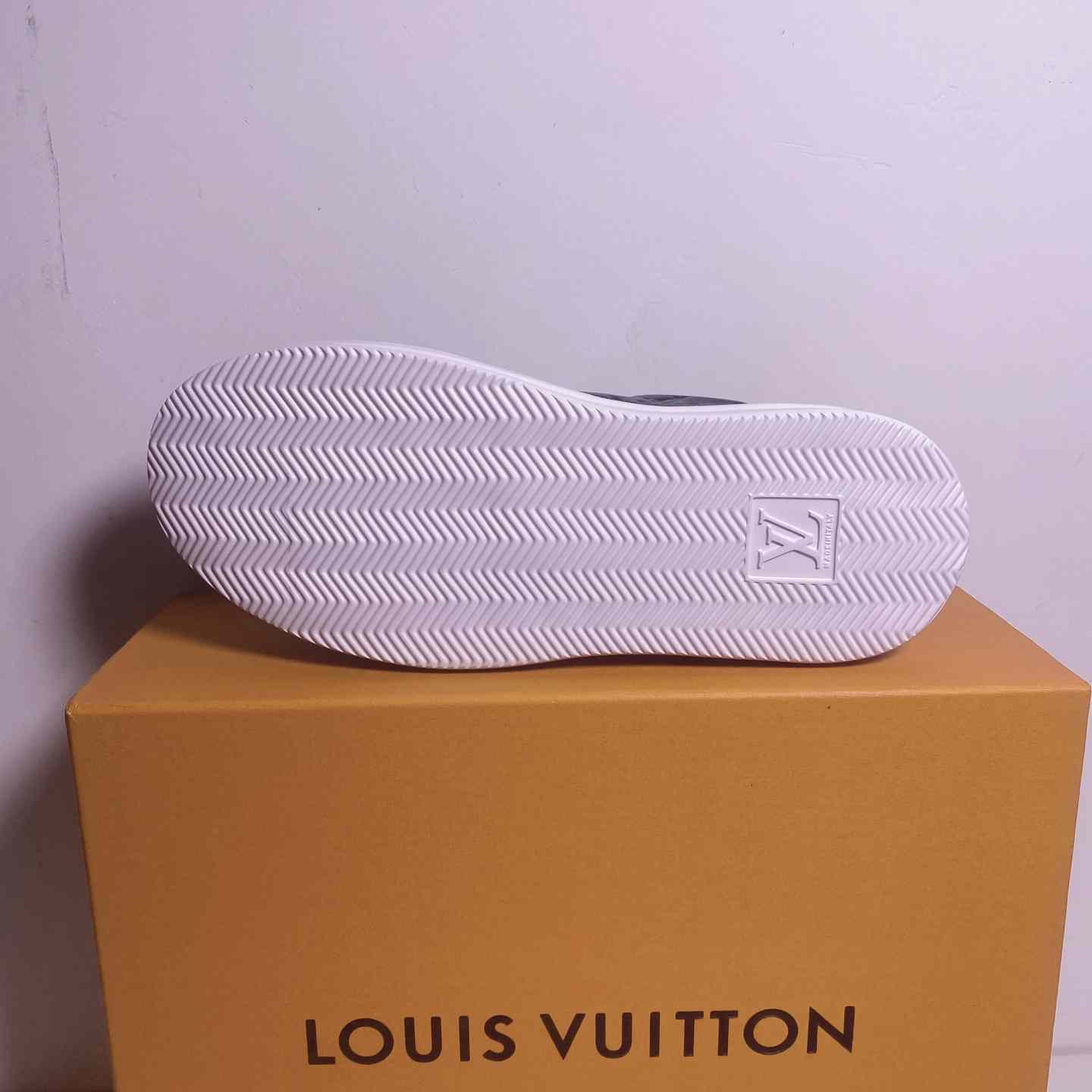 Louis Vuitton Beverly Hills Sneaker   1A8V43 - EUR FASHION